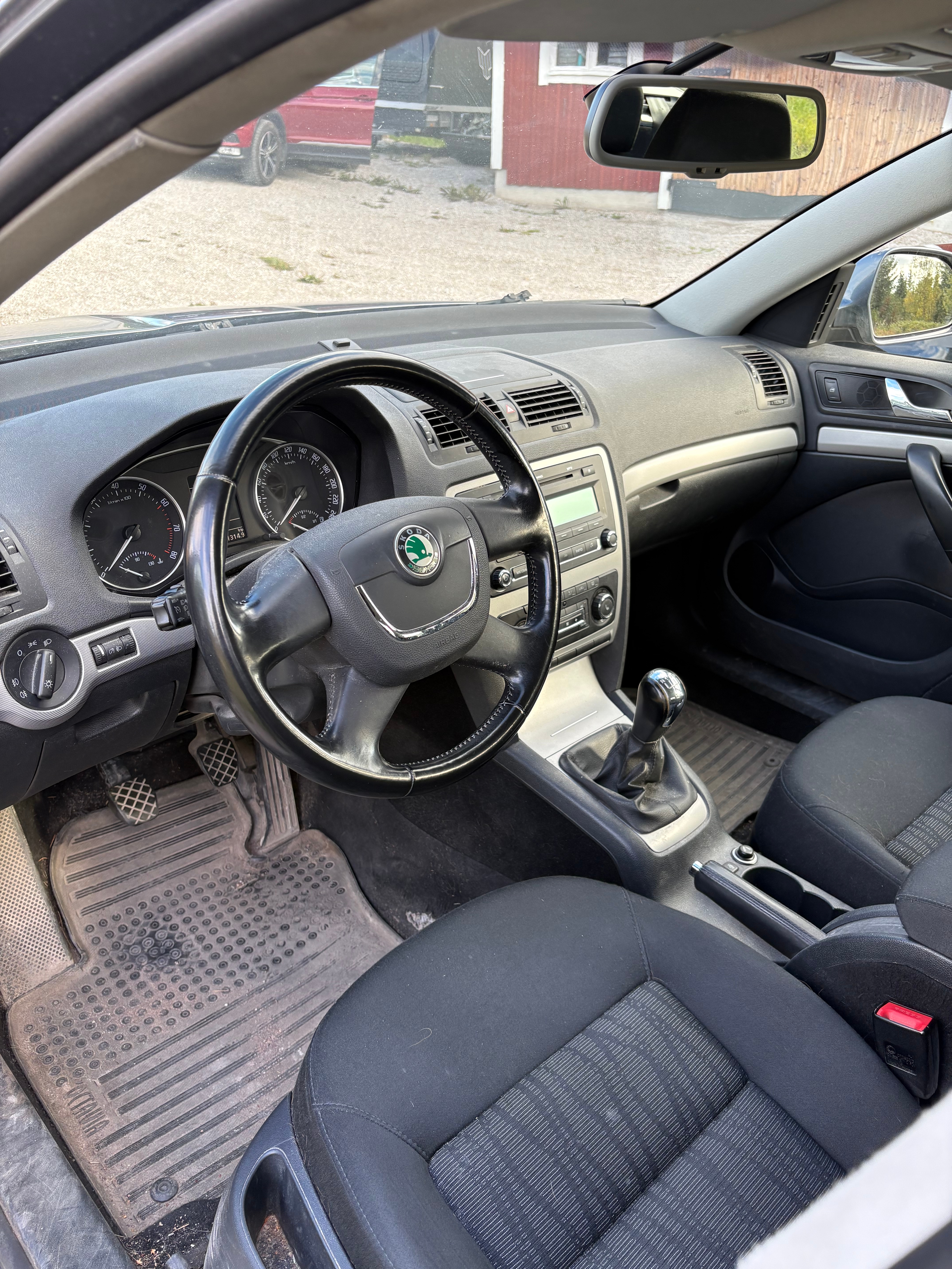 Skoda Octavia 2009, bild 3/5