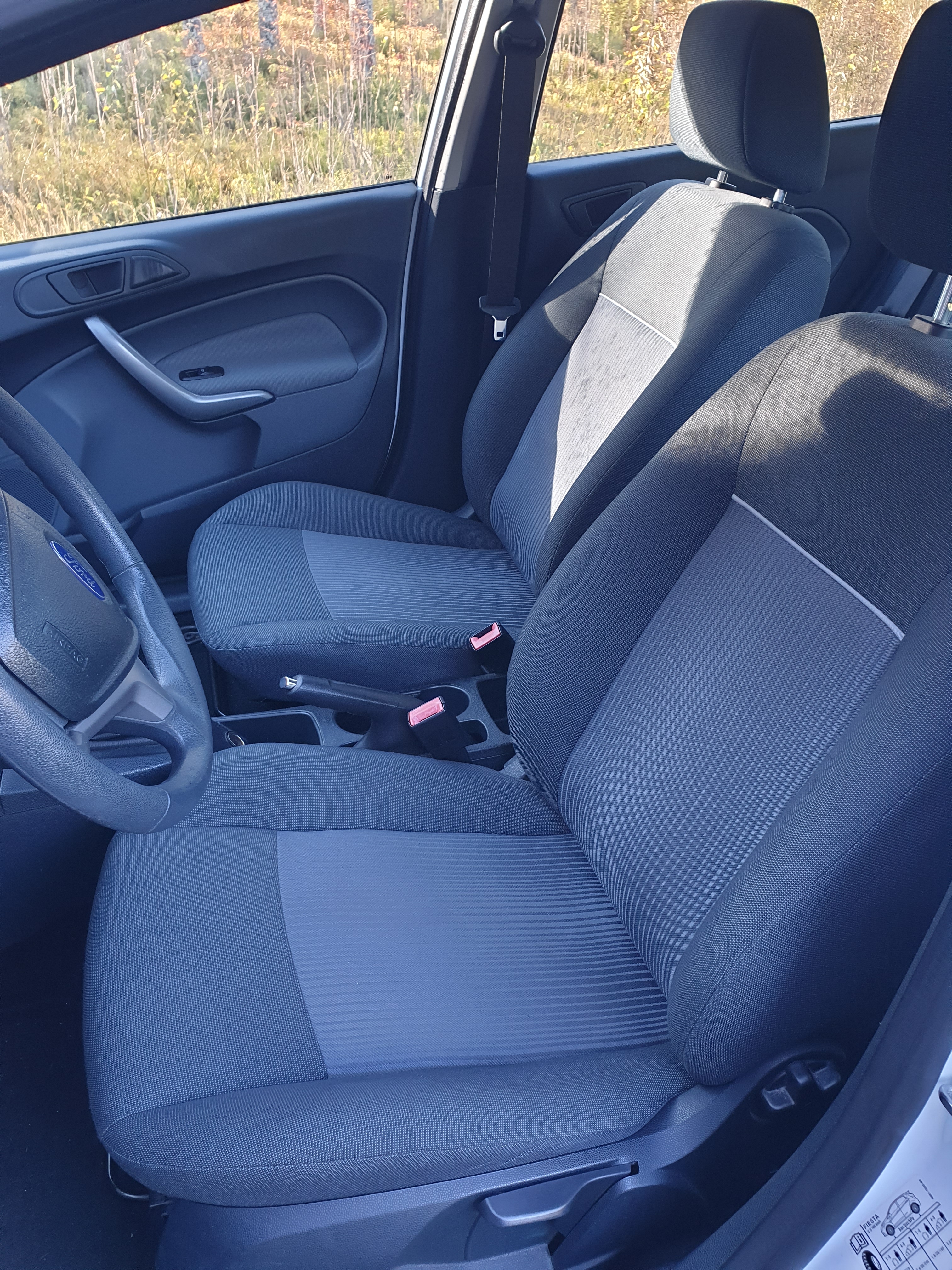 Ford Fiesta 2011, bild 7/10