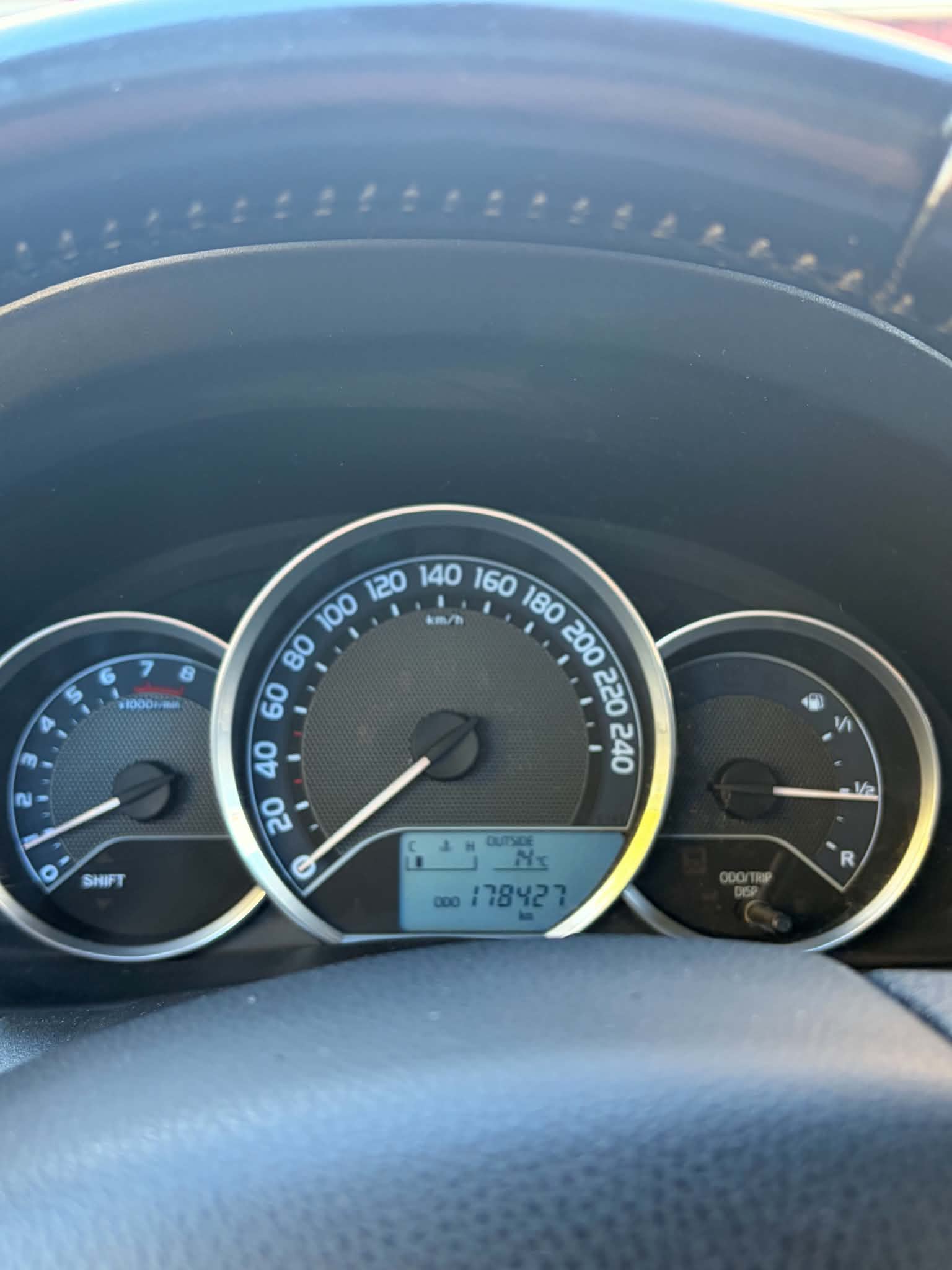Toyota Auris 1.6 Valvematic Manuell 2014, bild 7/8