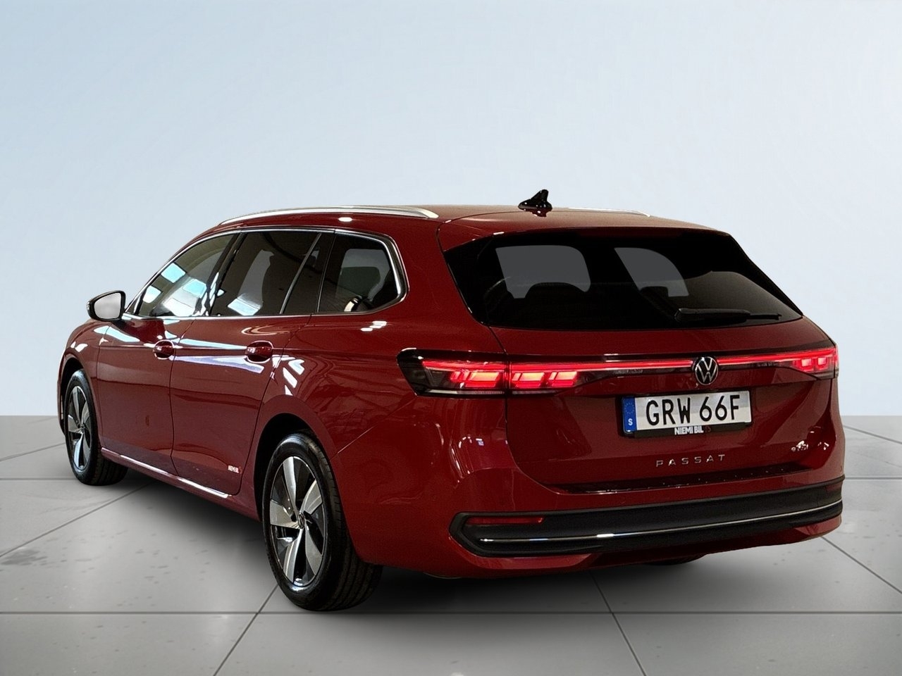 Volkswagen Passat 2024, bild 5/24