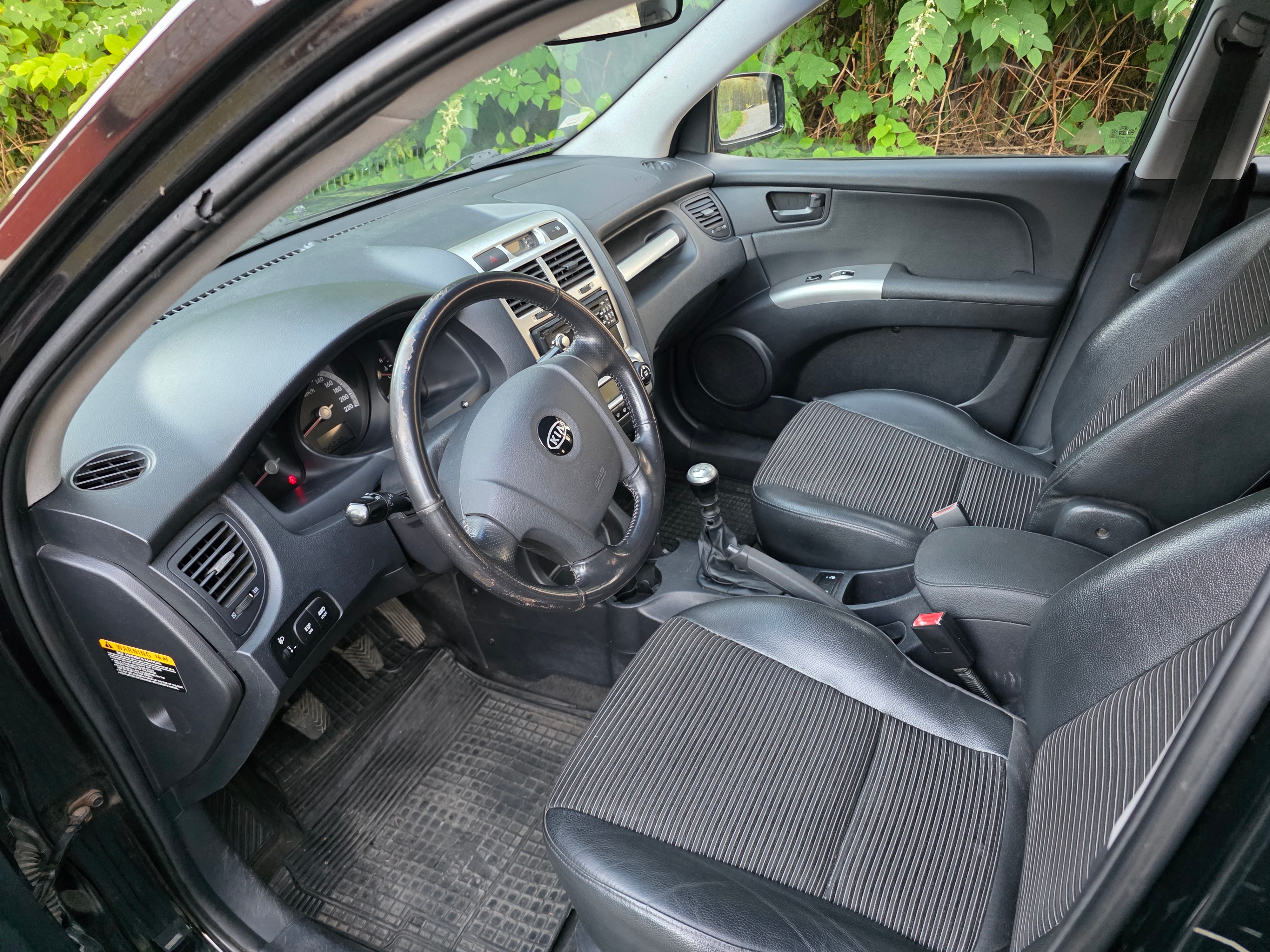 Kia Sportage 2.0 CRDi 4WD Manuell 2006, bild 6/7