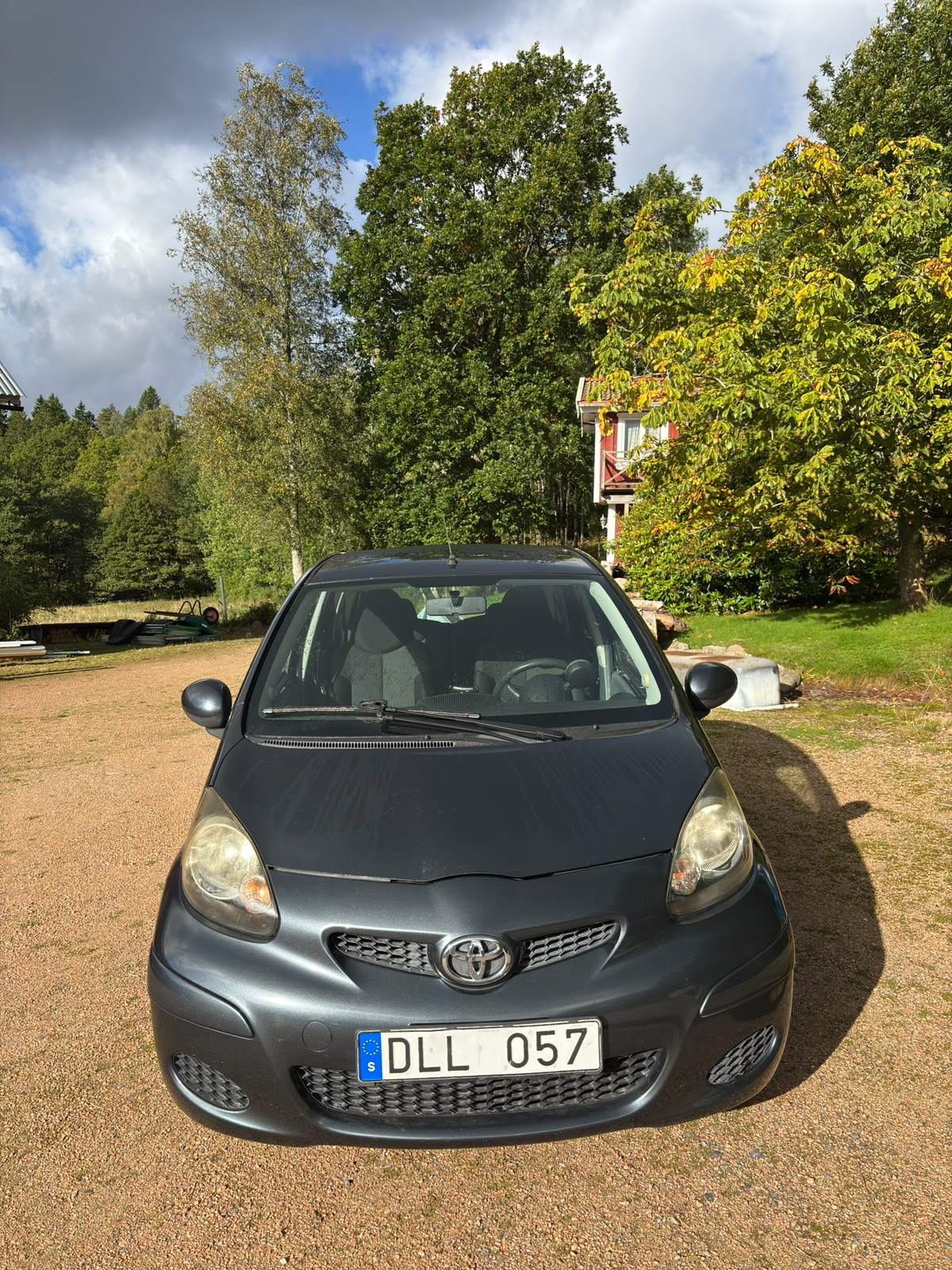 Toyota Aygo 5-dörrar 1.0 VVT-i Manuell 2010, bild 2/10