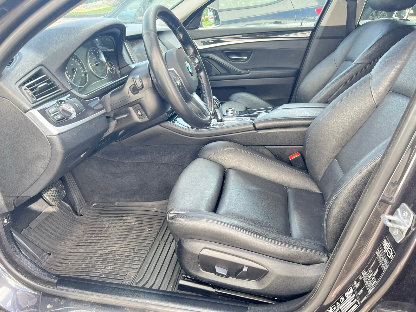 BMW 520 d xDrive Touring Steptronic 2015, bild 6/10
