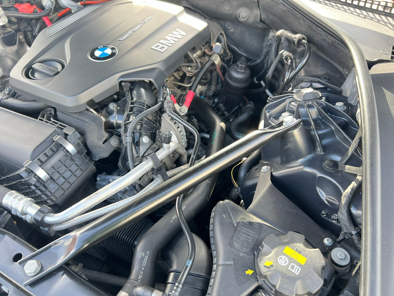 BMW 520 d xDrive Touring Steptronic 2015, bild 4/10