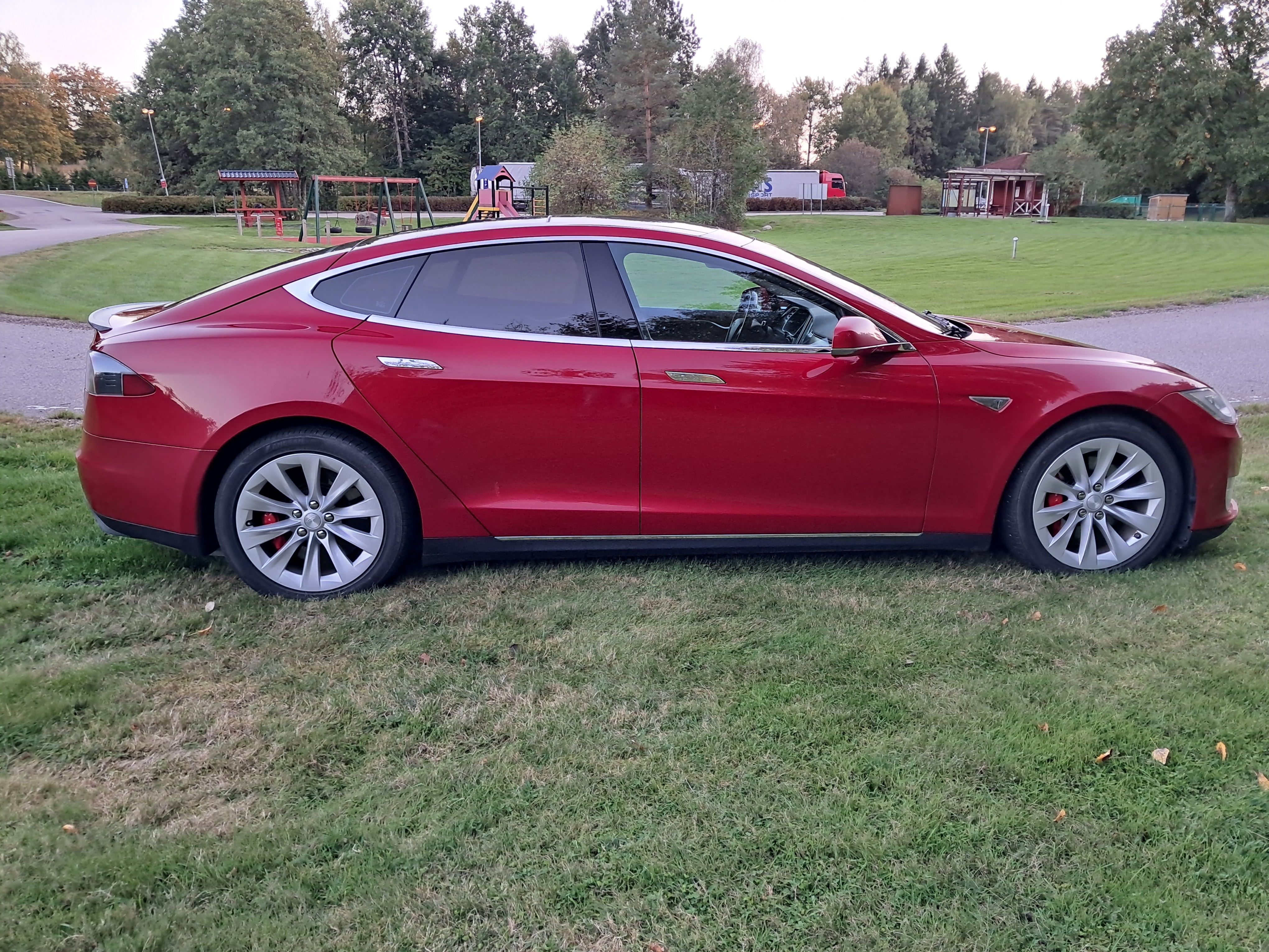 Tesla Model S P85 2014, bild 5/10