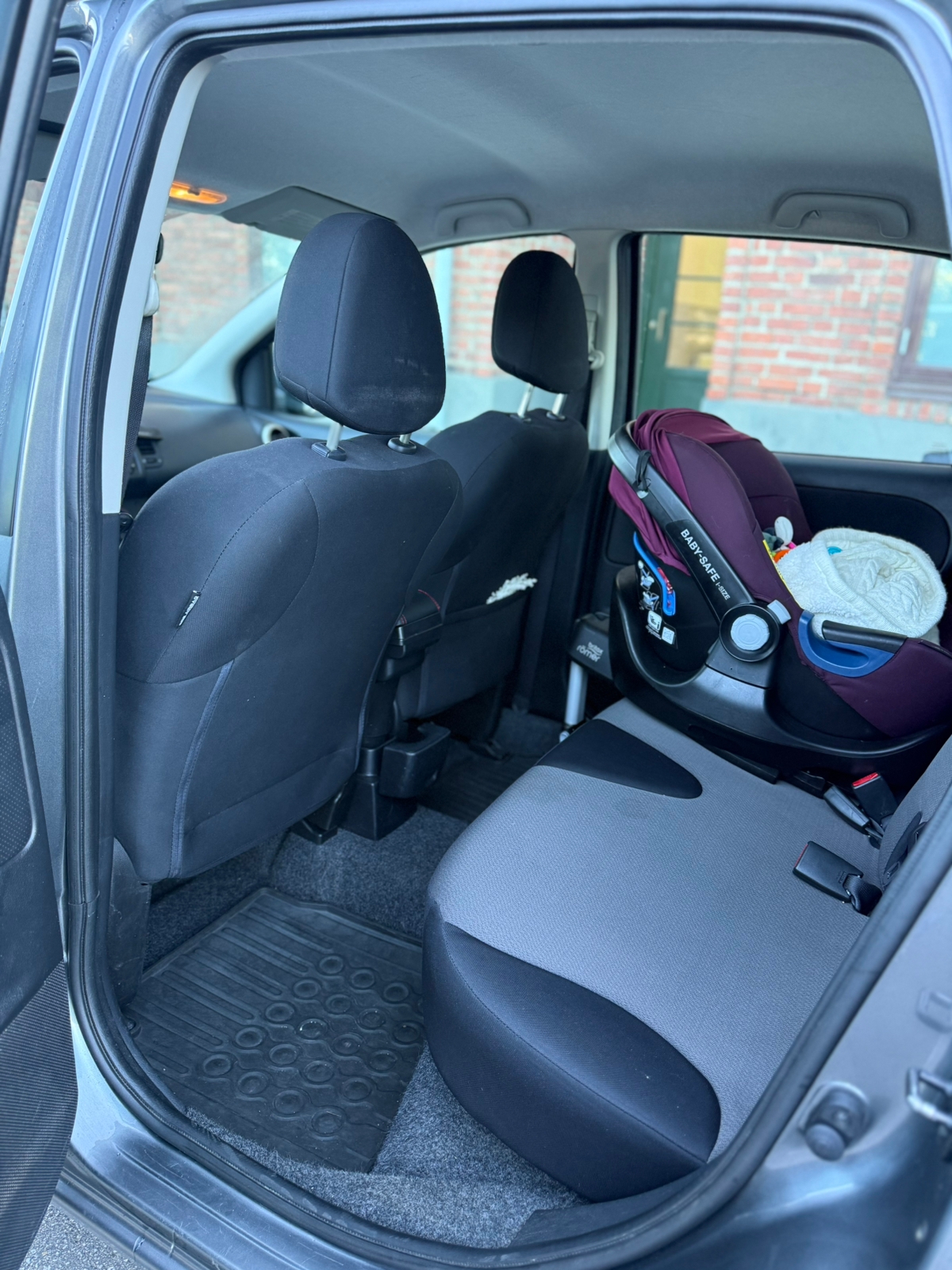 Nissan Note 1.4 Manuell 2013, bild 6/10