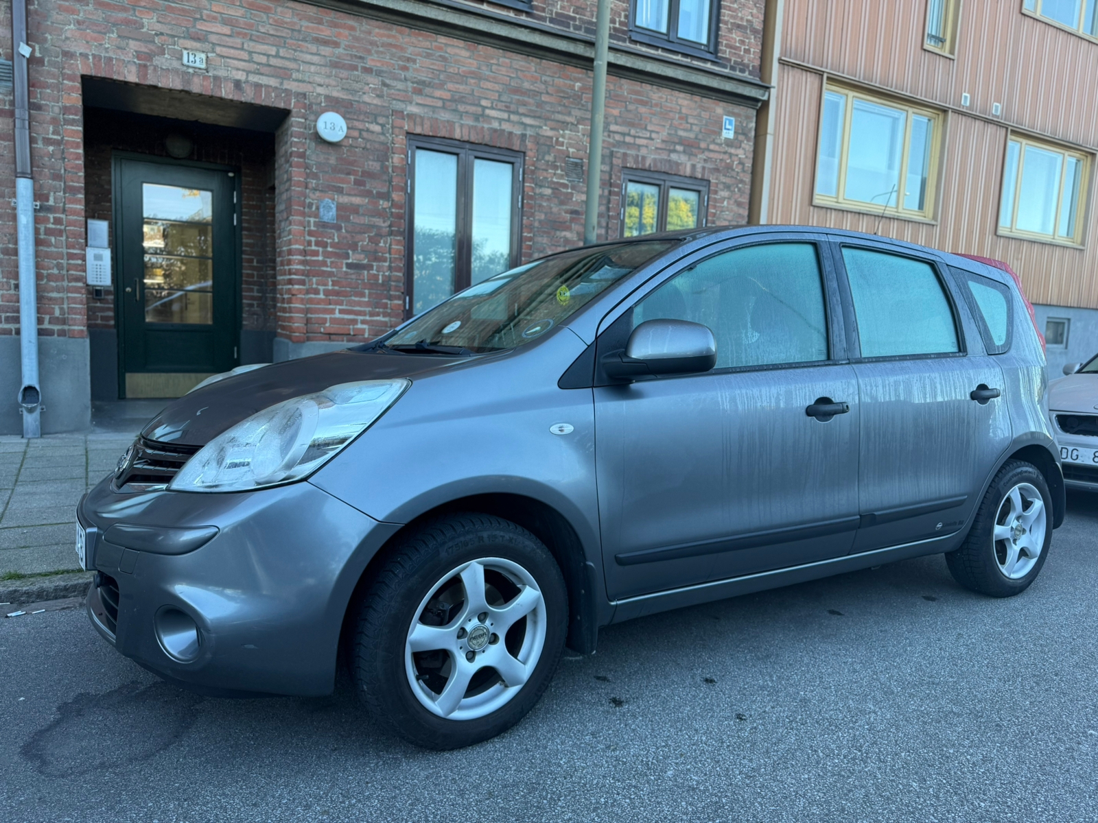 Nissan Note 1.4 Manuell 2013, bild 2/10