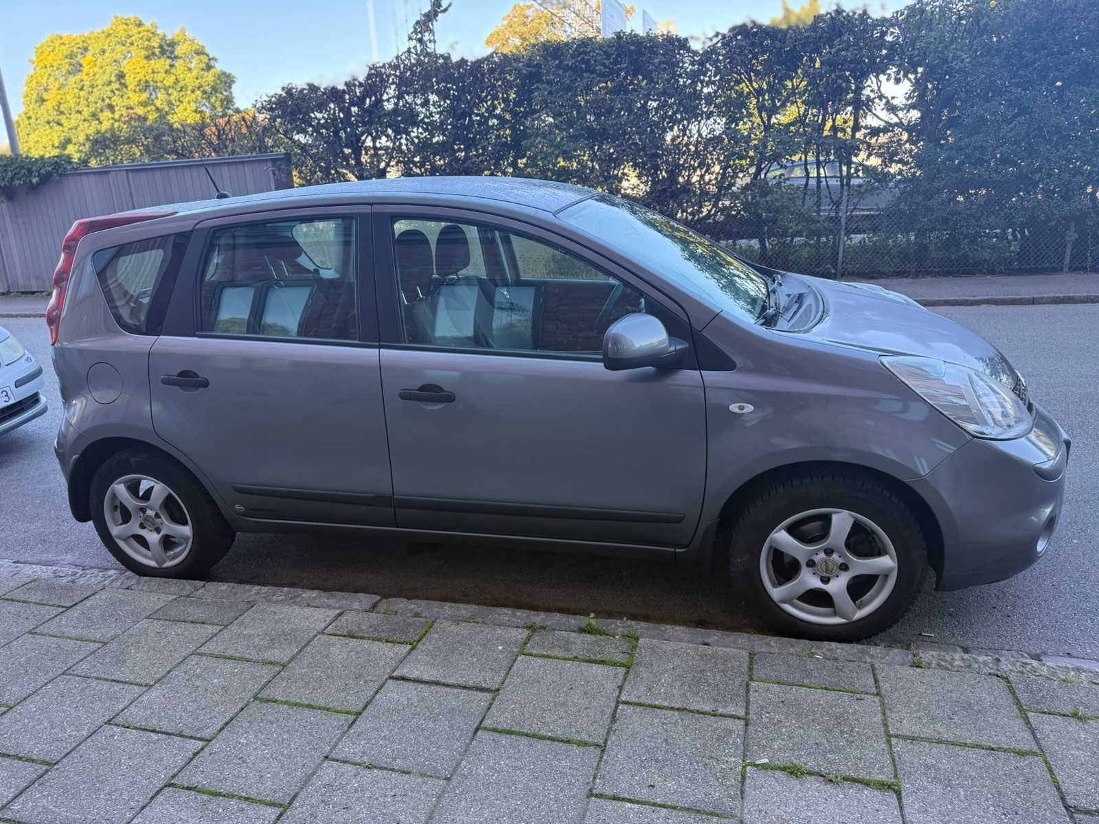 Nissan Note 1.4 Manuell 2013, bild 3/10