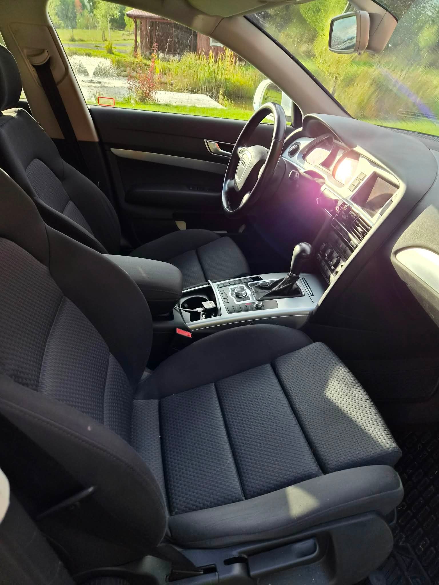 Audi A6 Sedan 2.0 TDI DPF Multitronic 2009, bild 4/5