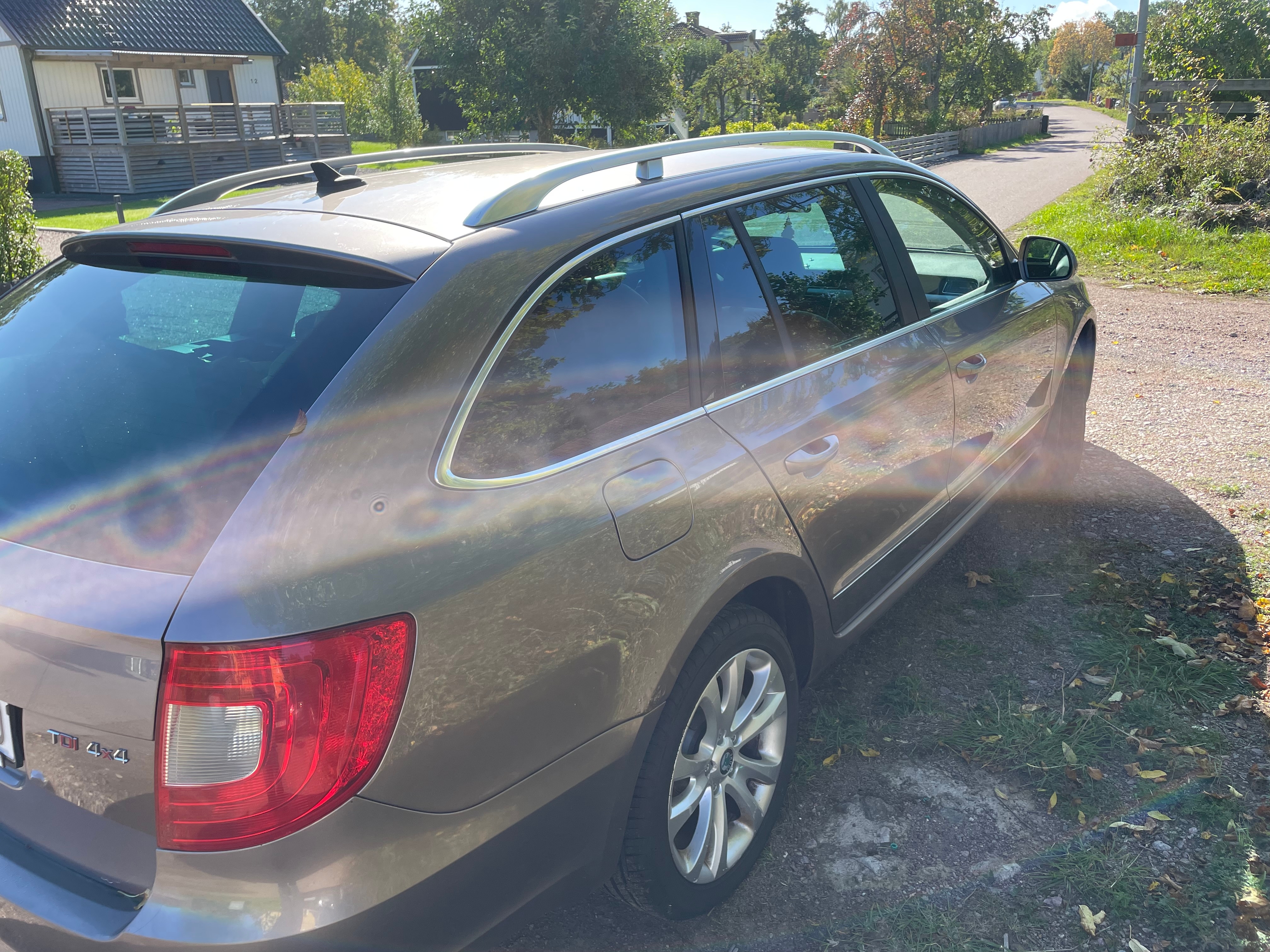 Skoda Superb 2,0 TDi kombi 2013, bild 3/6