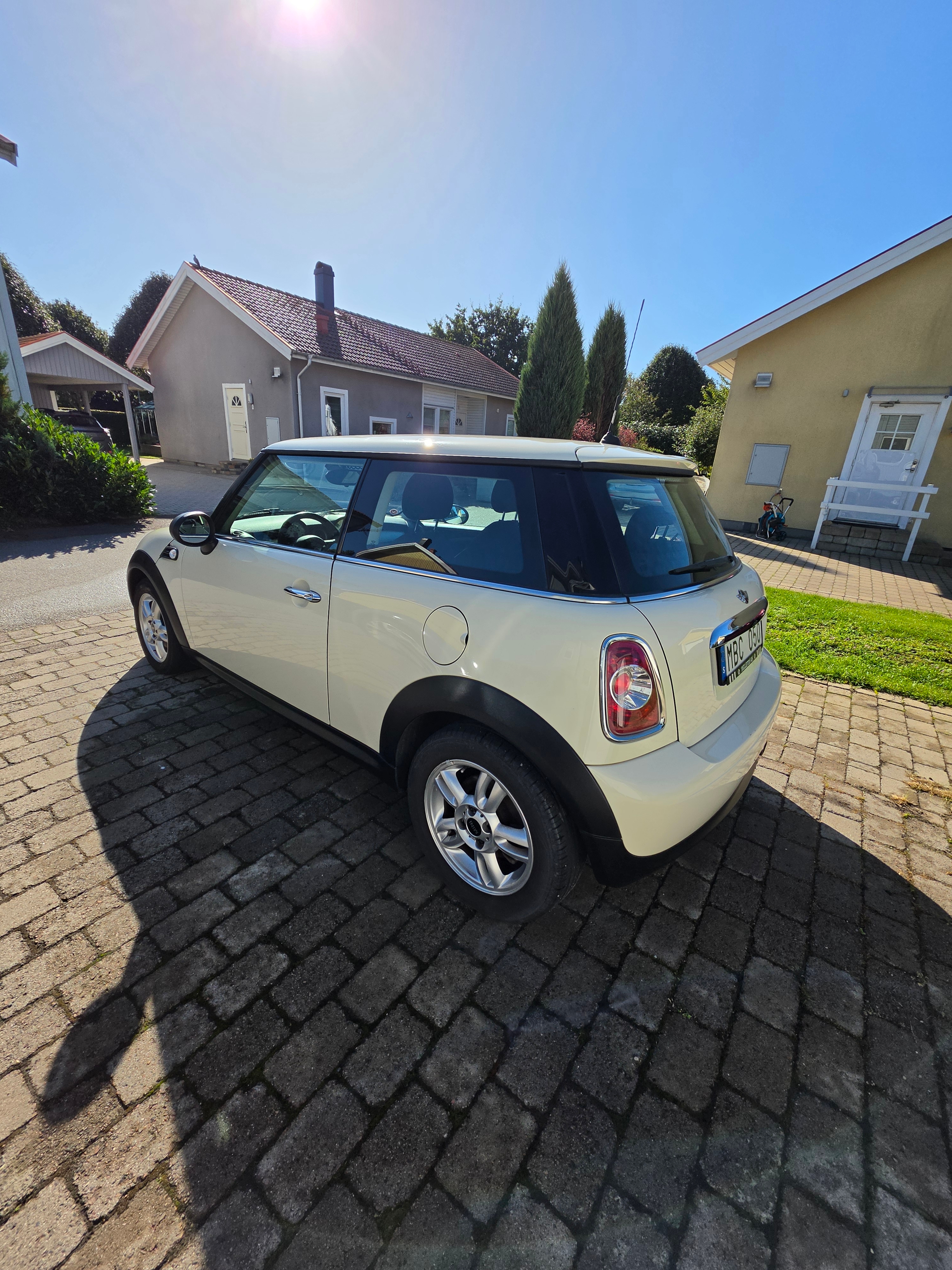 MINI One Manuell 2014, bild 2/4