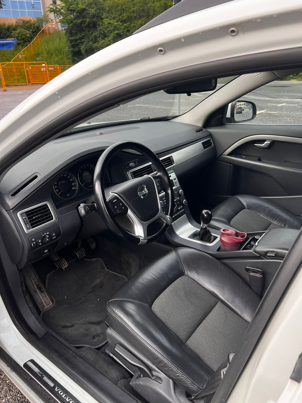 Volvo V70 2.4D Manuell 2010, photo 5/6