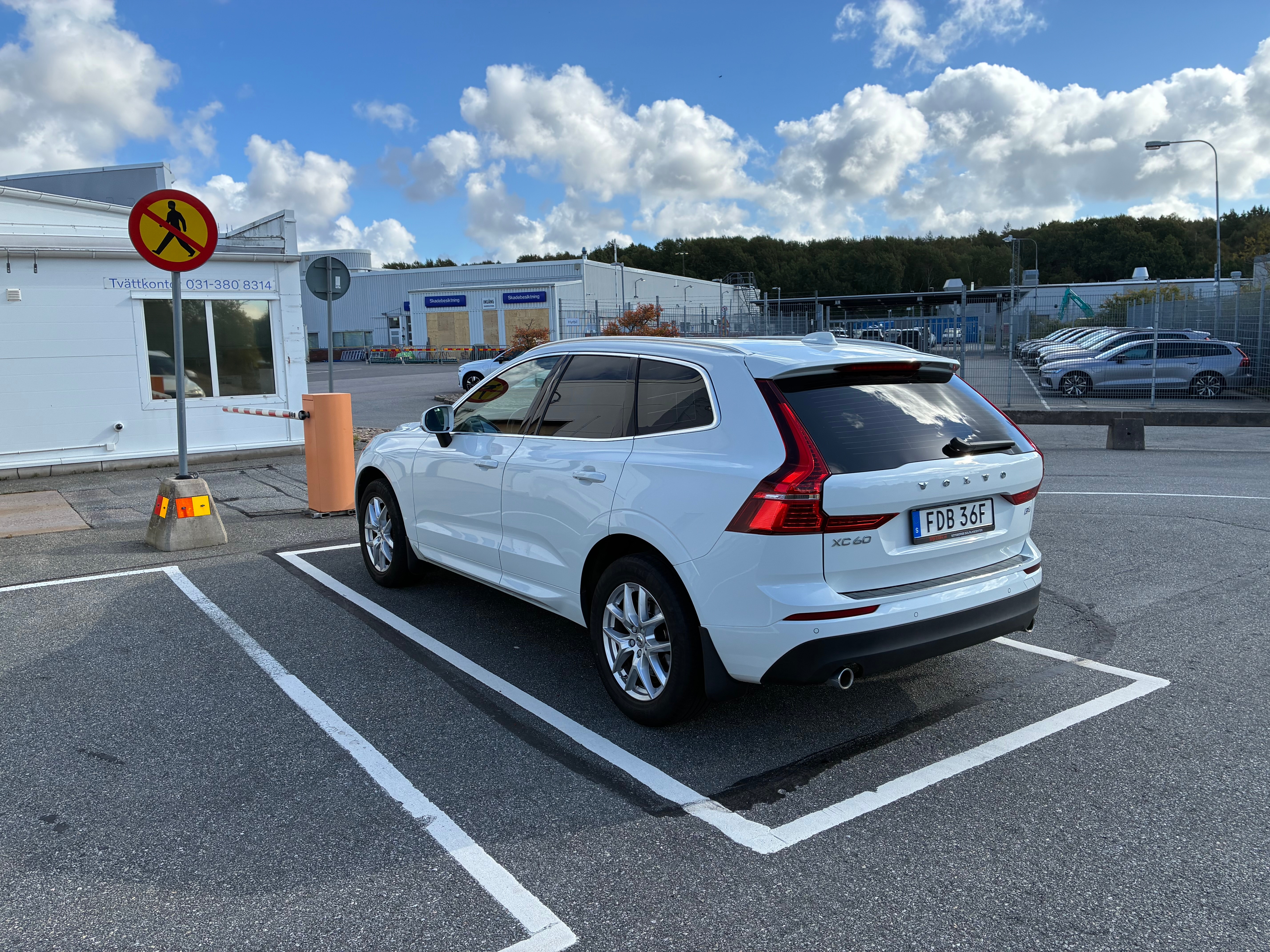 Volvo XC60 B4 Geartronic 2021, bild 2/8
