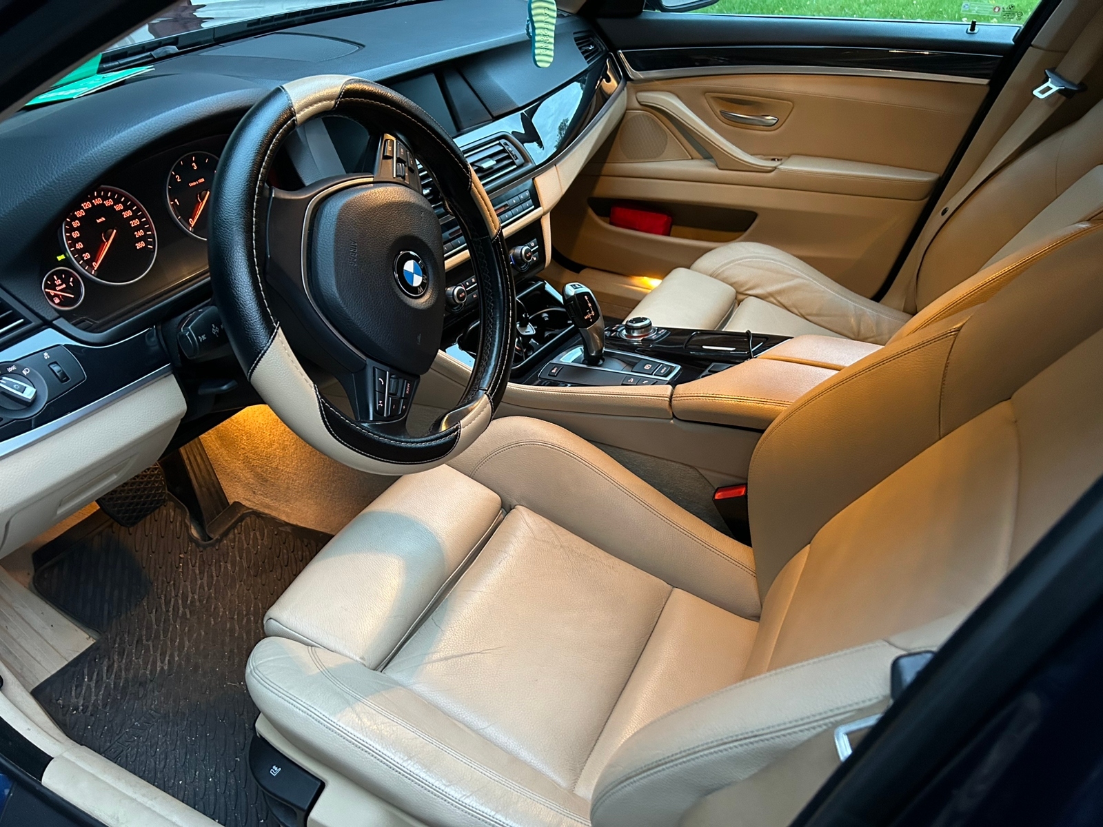 BMW 530 d xDrive Sedan Steptronic 2011, bild 4/6