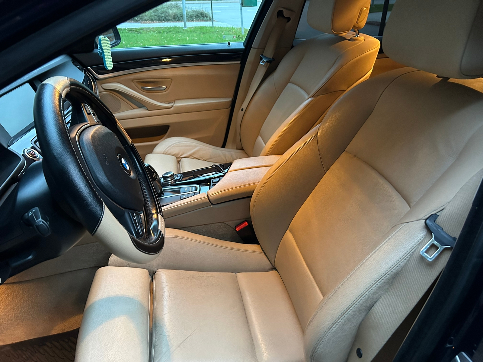 BMW 530 d xDrive Sedan Steptronic 2011, bild 6/6