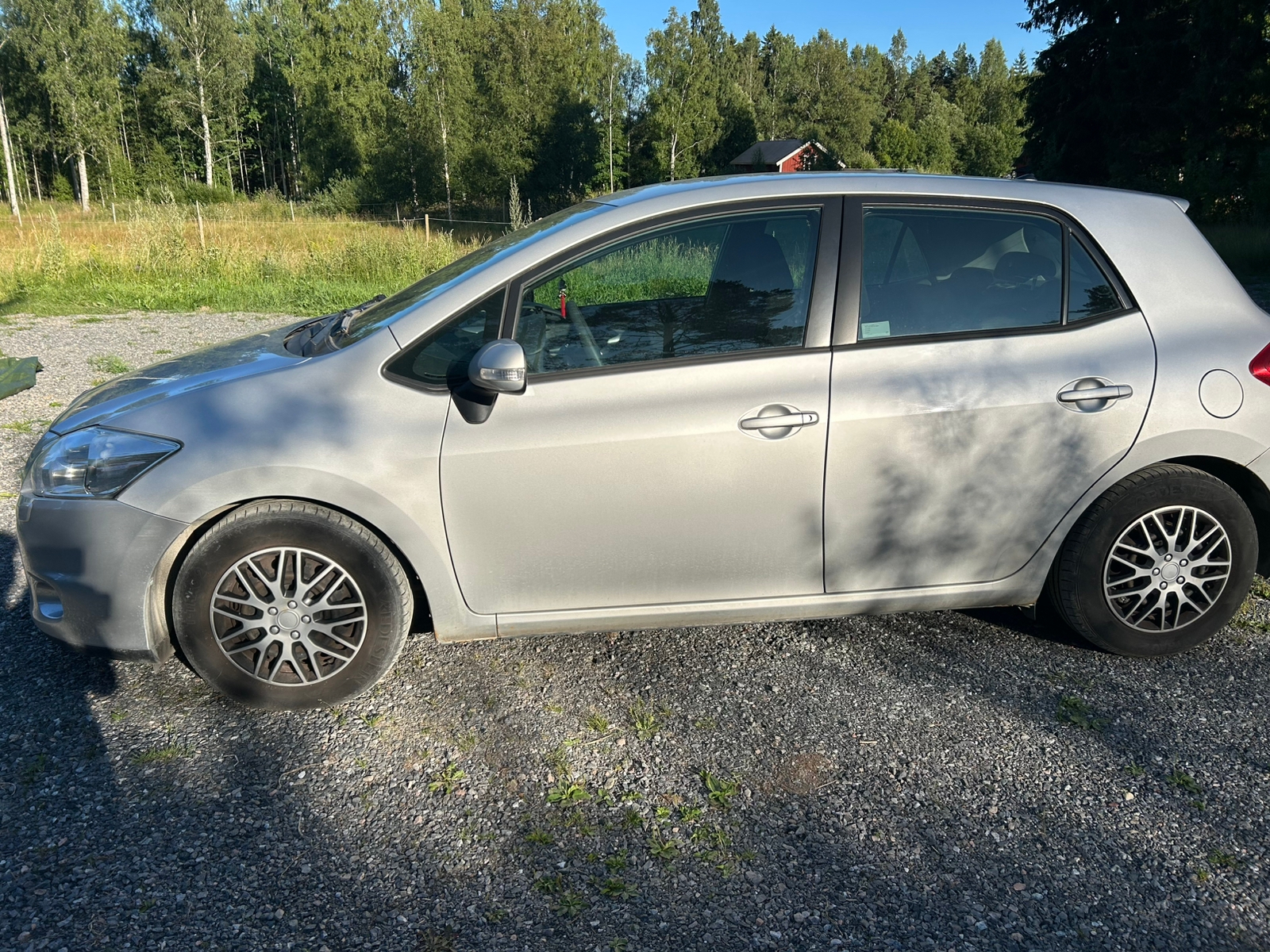 Toyota Auris 5-dörrar 1.4 D-4D Manuell 2010, bild 5/5