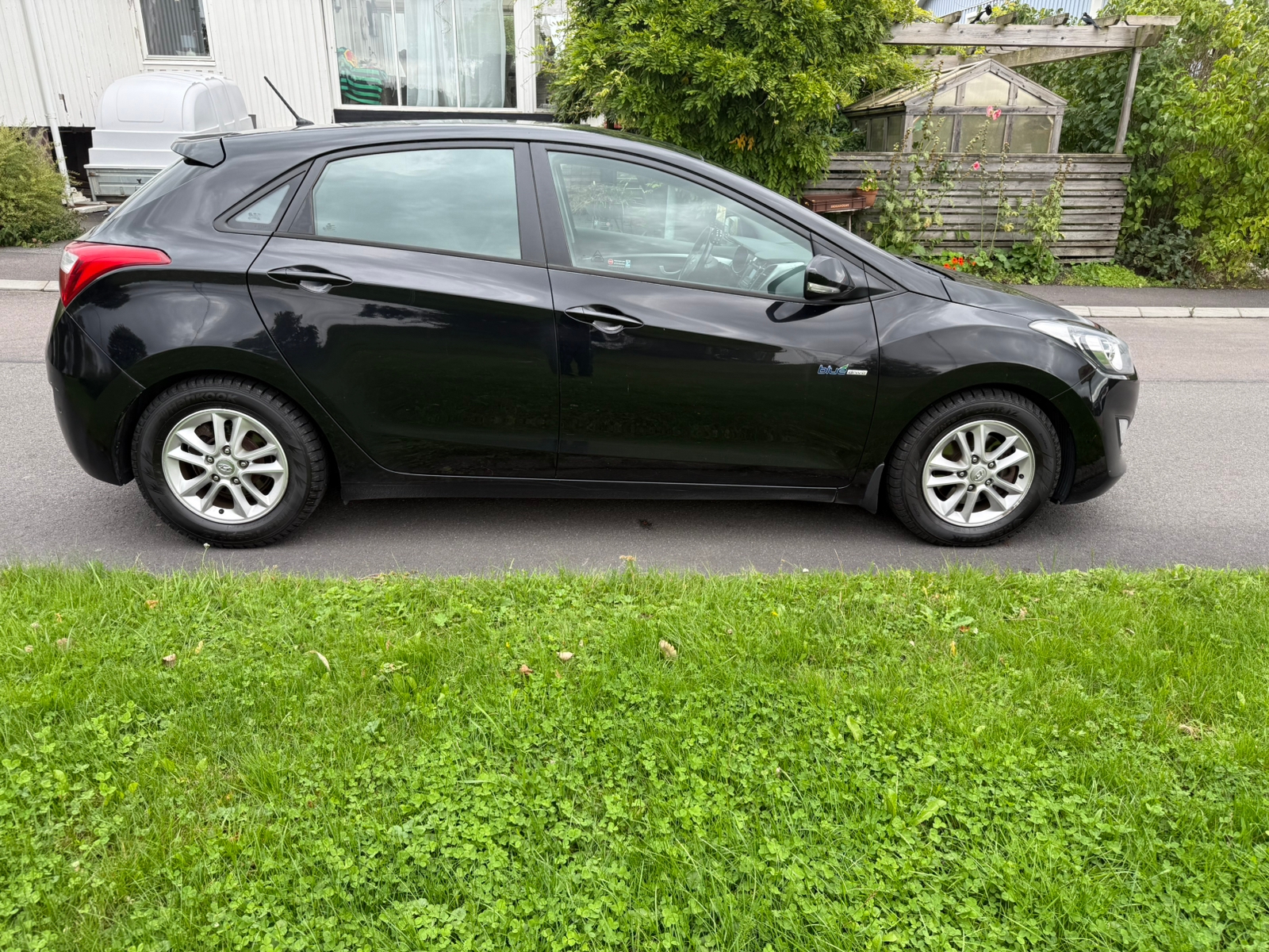Hyundai i30 5-dörrar 1.6 CRDi Manuell 2014, bild 3/7