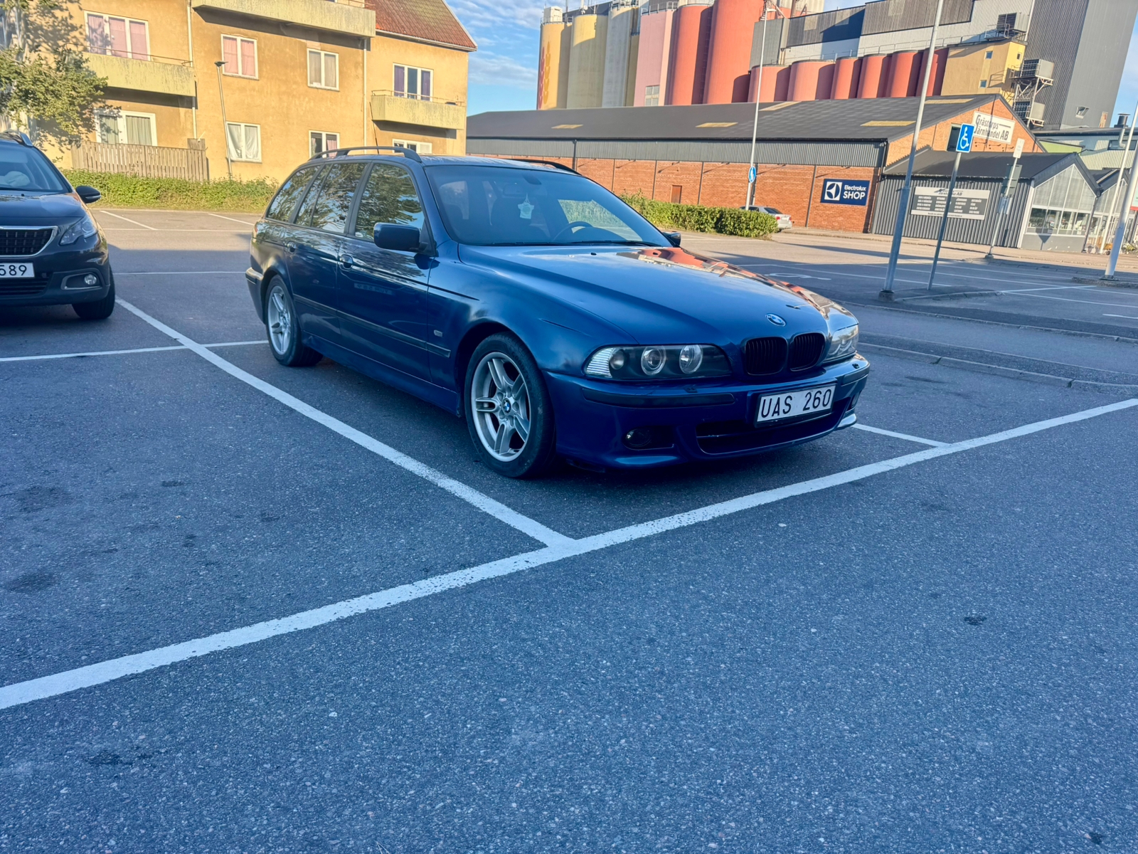 BMW 525