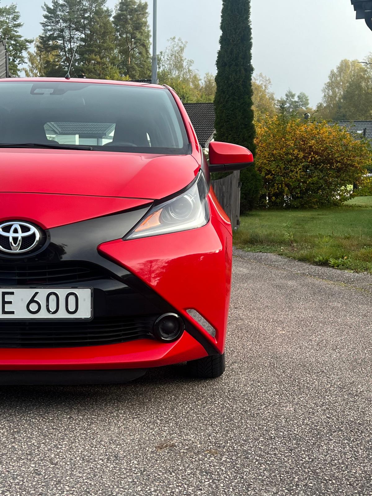 Toyota Aygo 5-dörrar 1.0 VVT-i Manuell 2016, bild 3/10