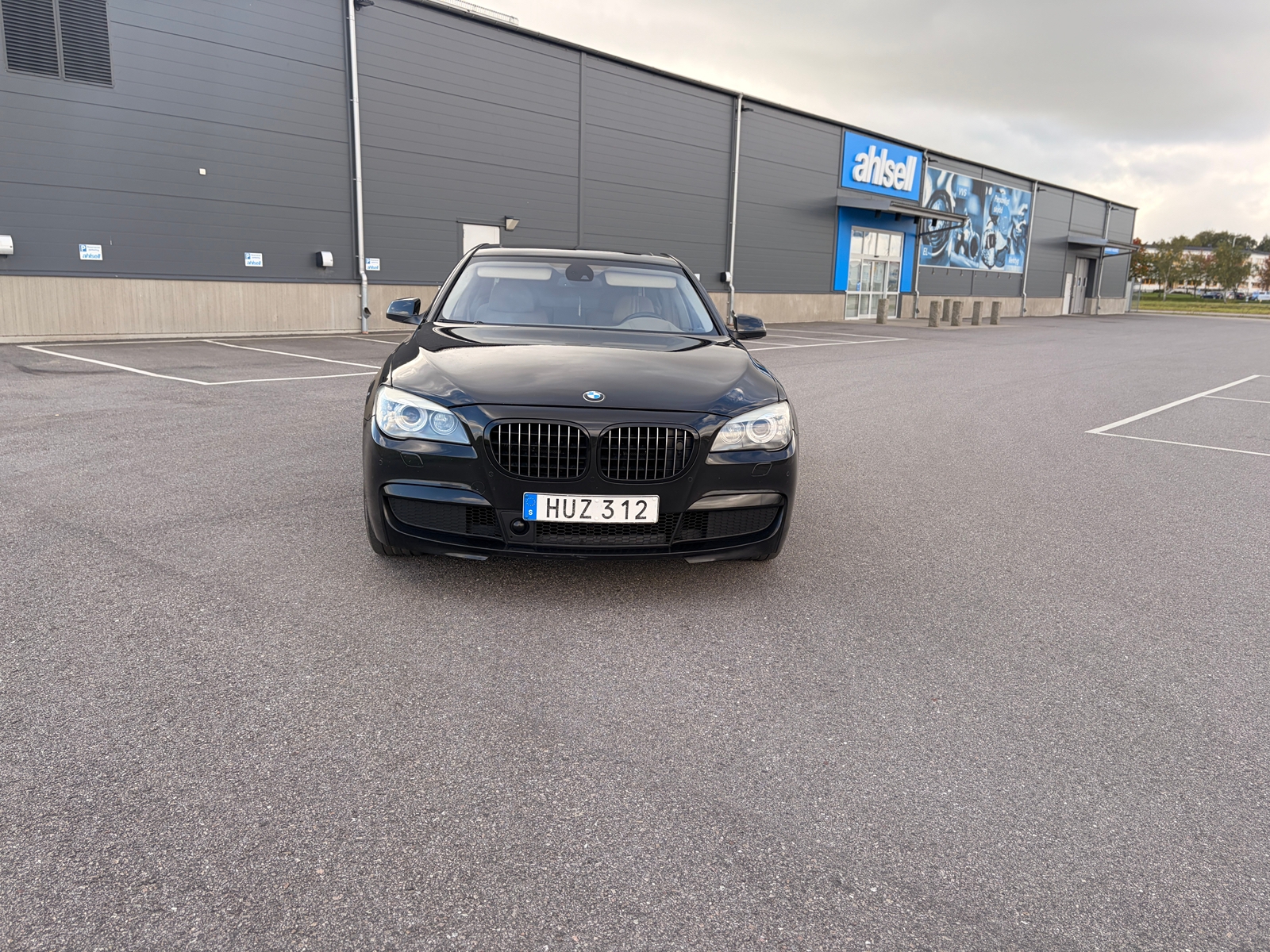 BMW 750 i Steptronic 2009, photo 3/9