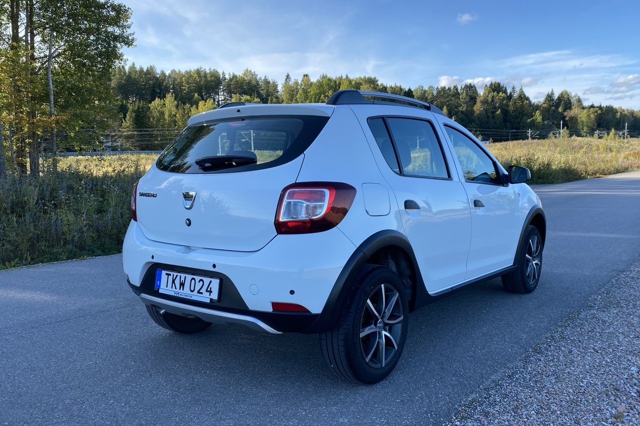 Dacia Sandero Stepway 0.9 TCe 2015, bild 5/10