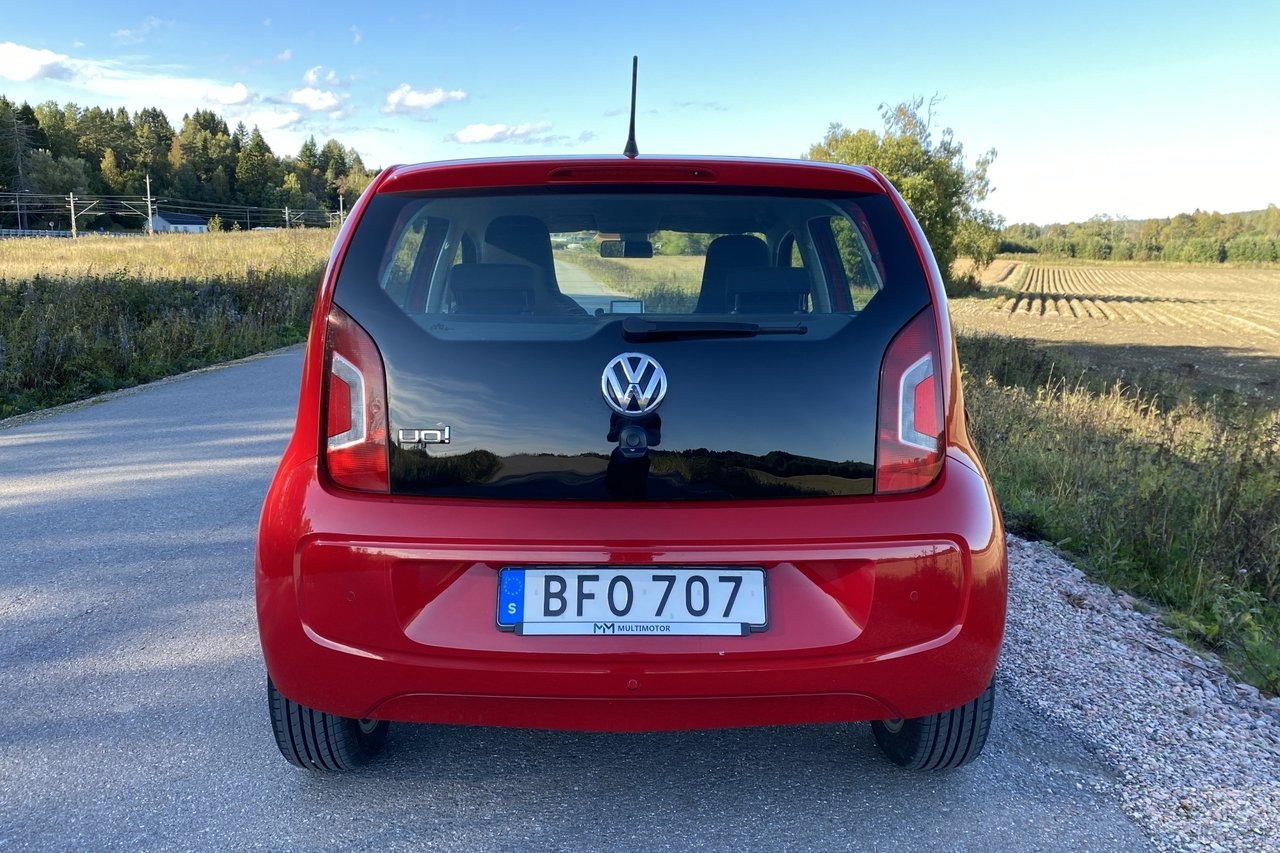 Volkswagen UP! 5-dörrar 1.0 MPI high up 2015, bild 4/10