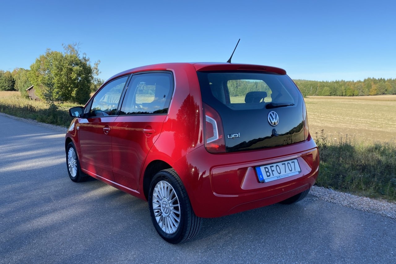 Volkswagen UP! 5-dörrar 1.0 MPI high up 2015, bild 3/10