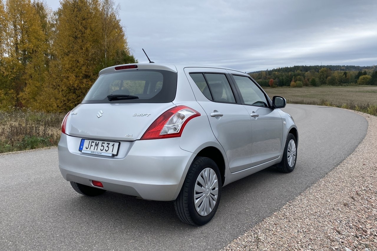 Suzuki Swift 2016, bild 6/10
