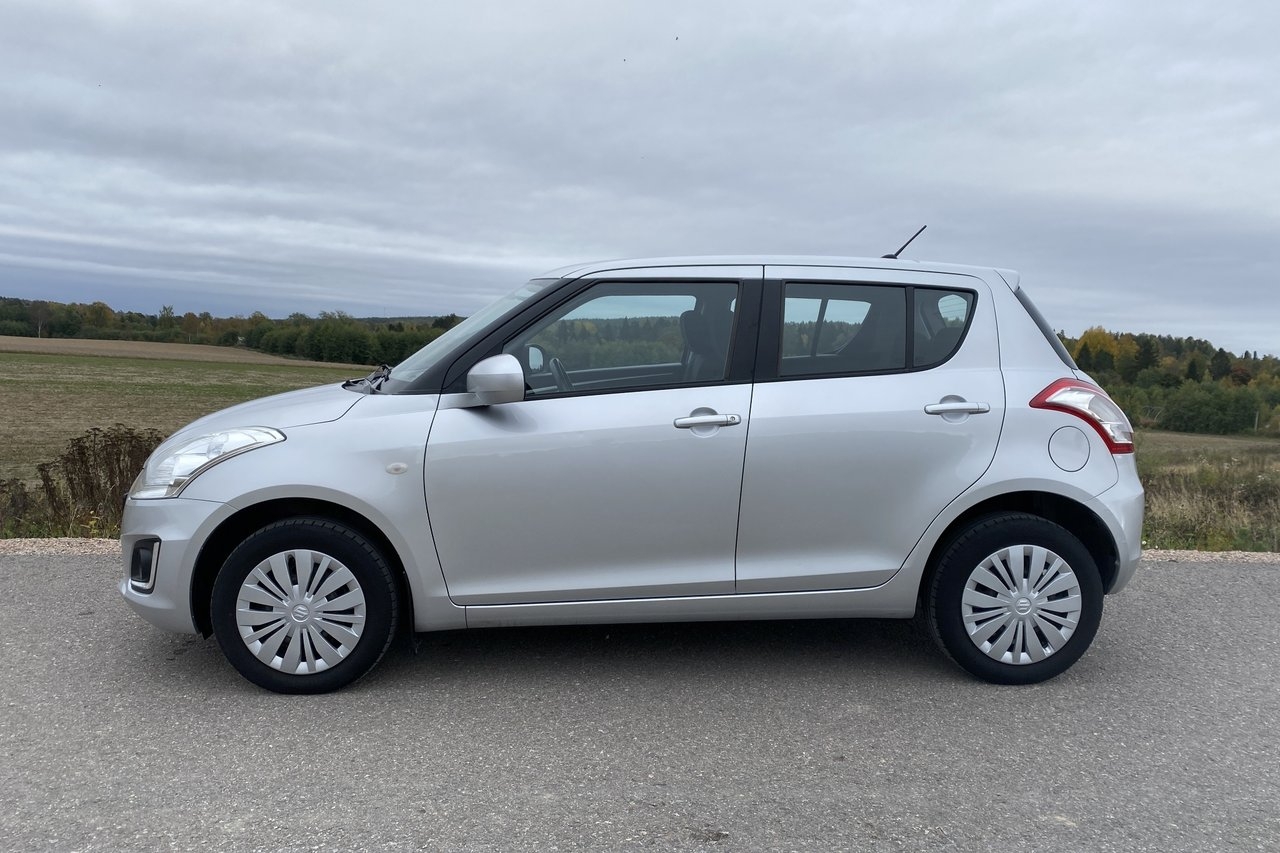 Suzuki Swift 2016, bild 2/10