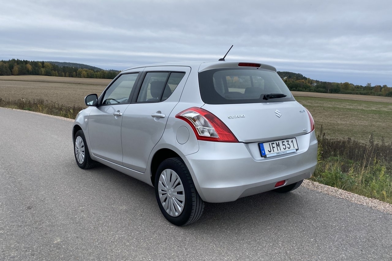 Suzuki Swift 2016, bild 4/10