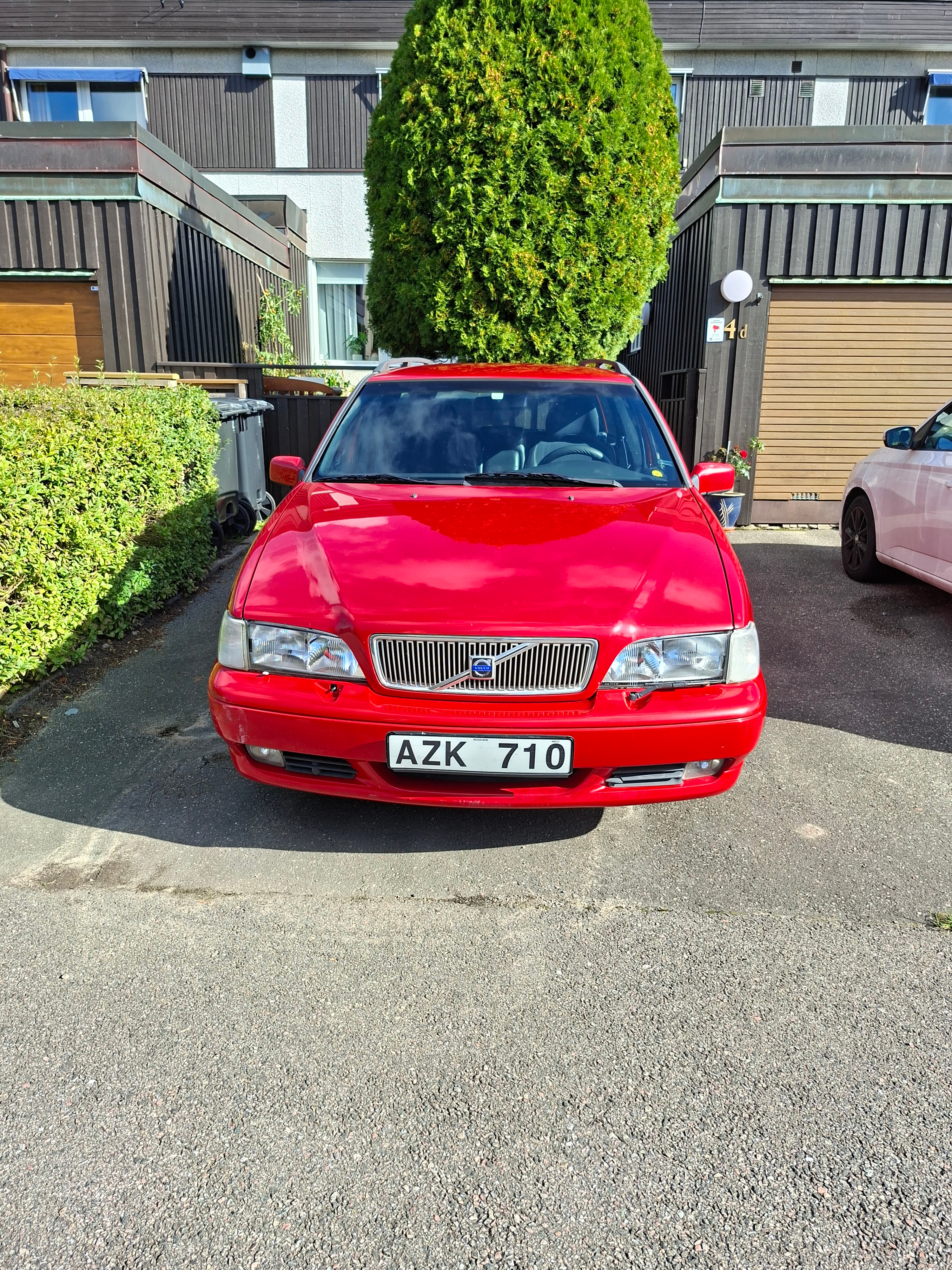 Volvo V70 2.5 20V Manuell 1999, bild 2/10