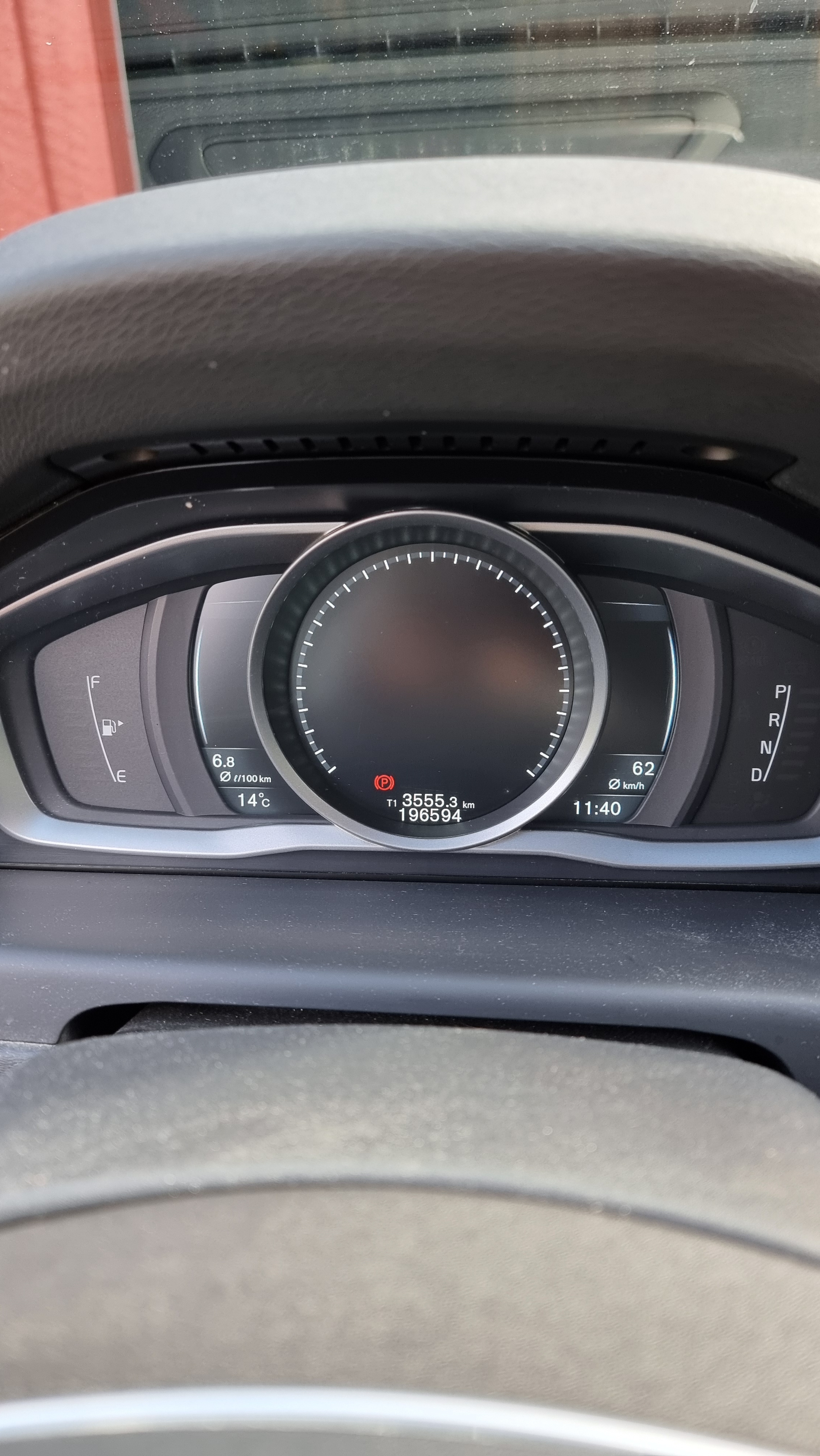 Volvo XC70 D4 AWD Geartronic 2015, photo 3/5
