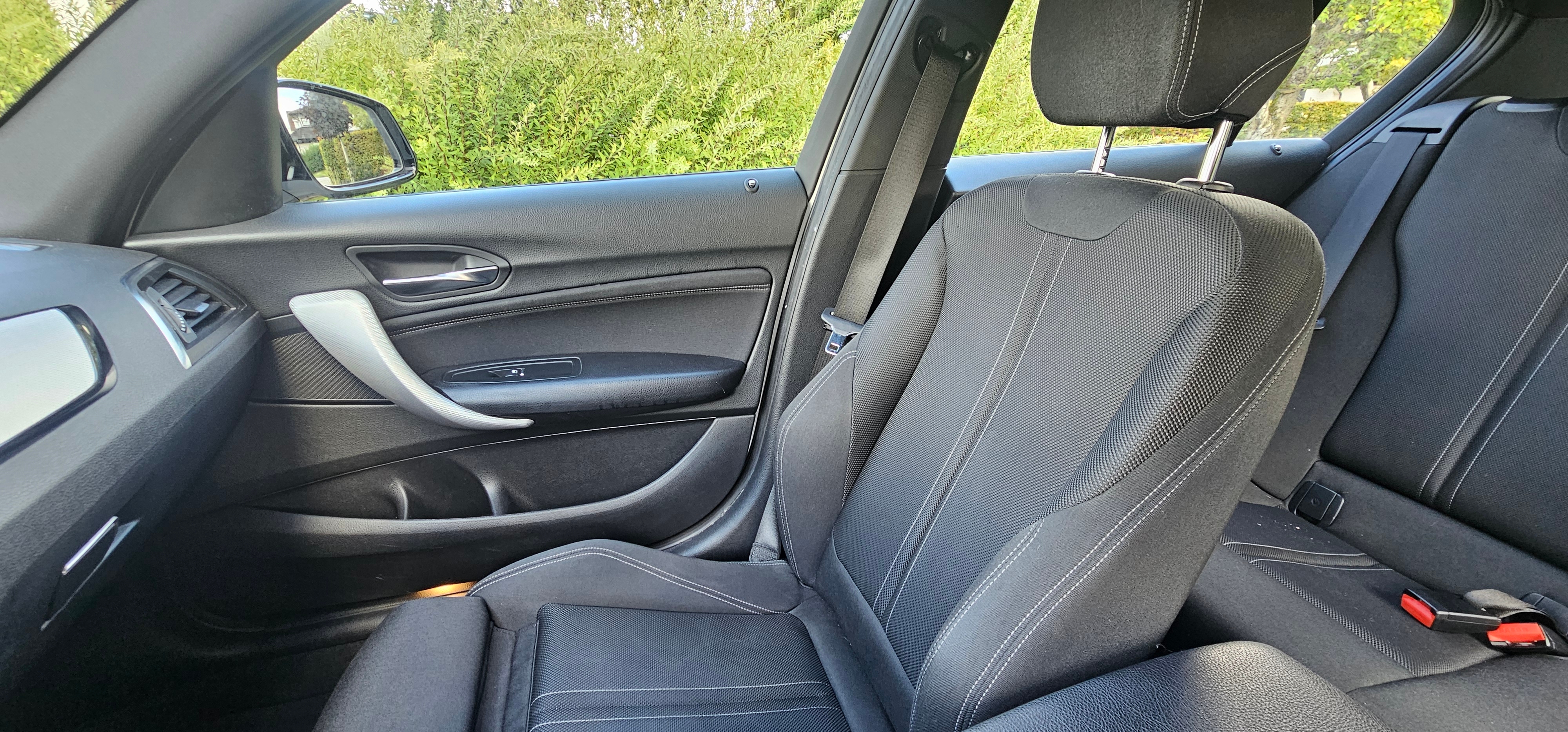 BMW 118 i 5-dörrars Manuell 2019, bild 5/5