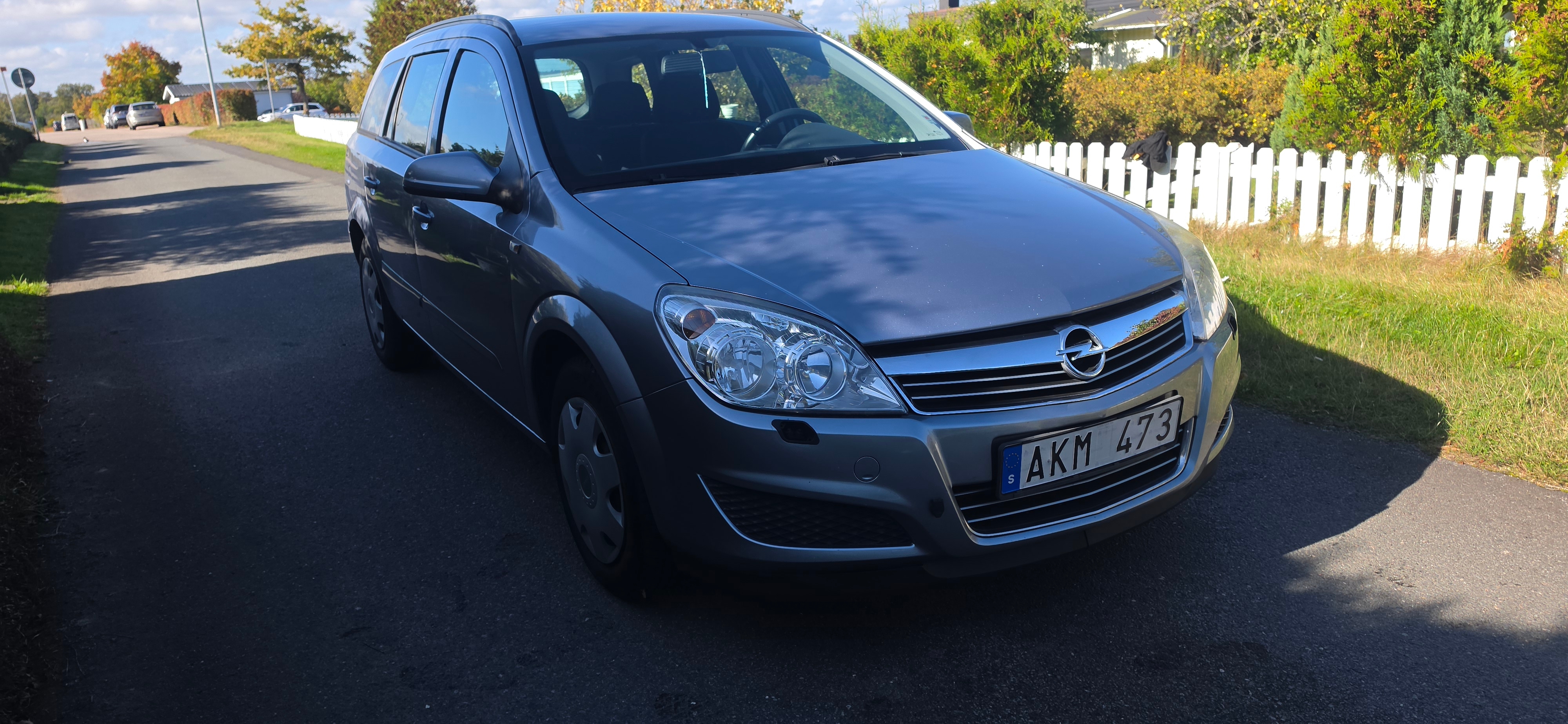 Opel Astra Caravan 1.6 ECOTEC Manuell 2008, bild 2/6