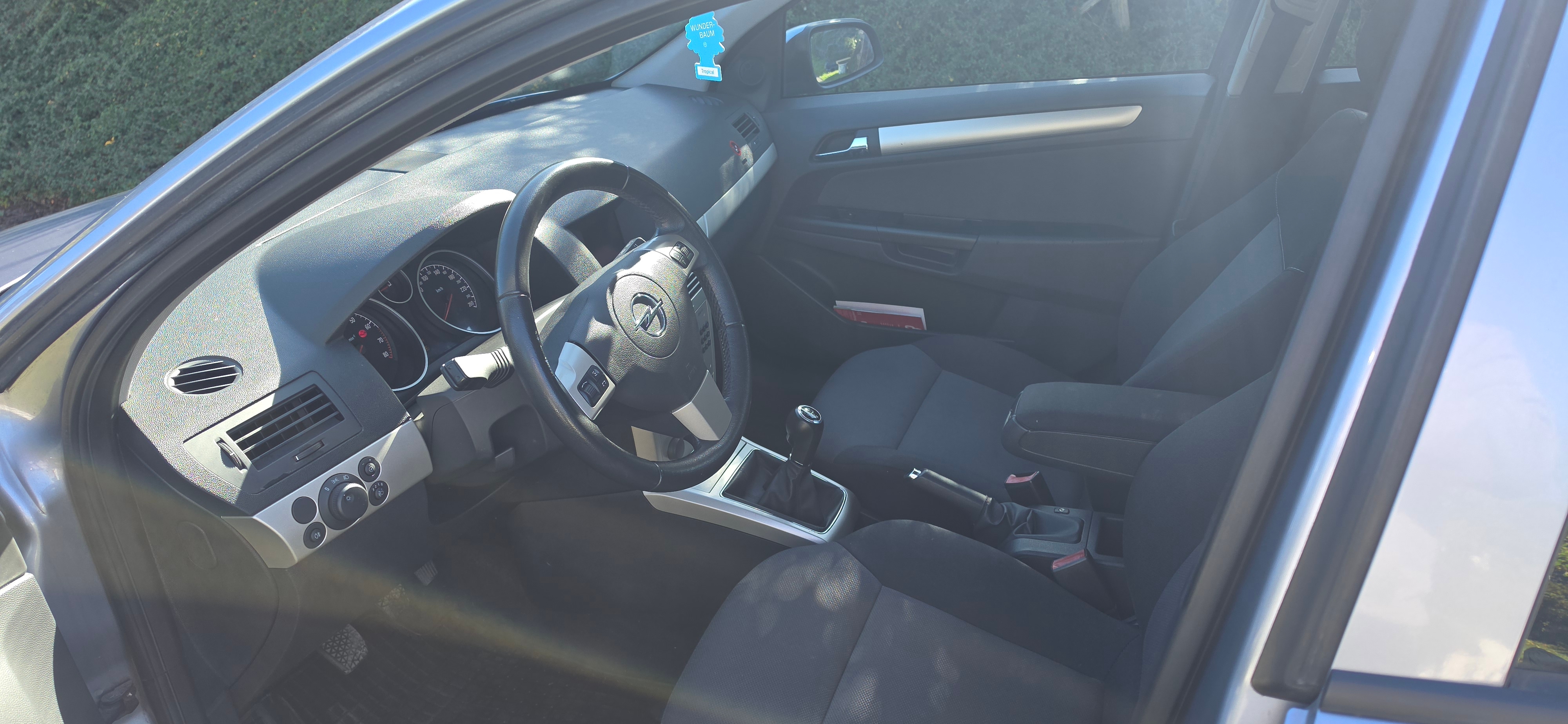 Opel Astra Caravan 1.6 ECOTEC Manuell 2008, bild 6/6