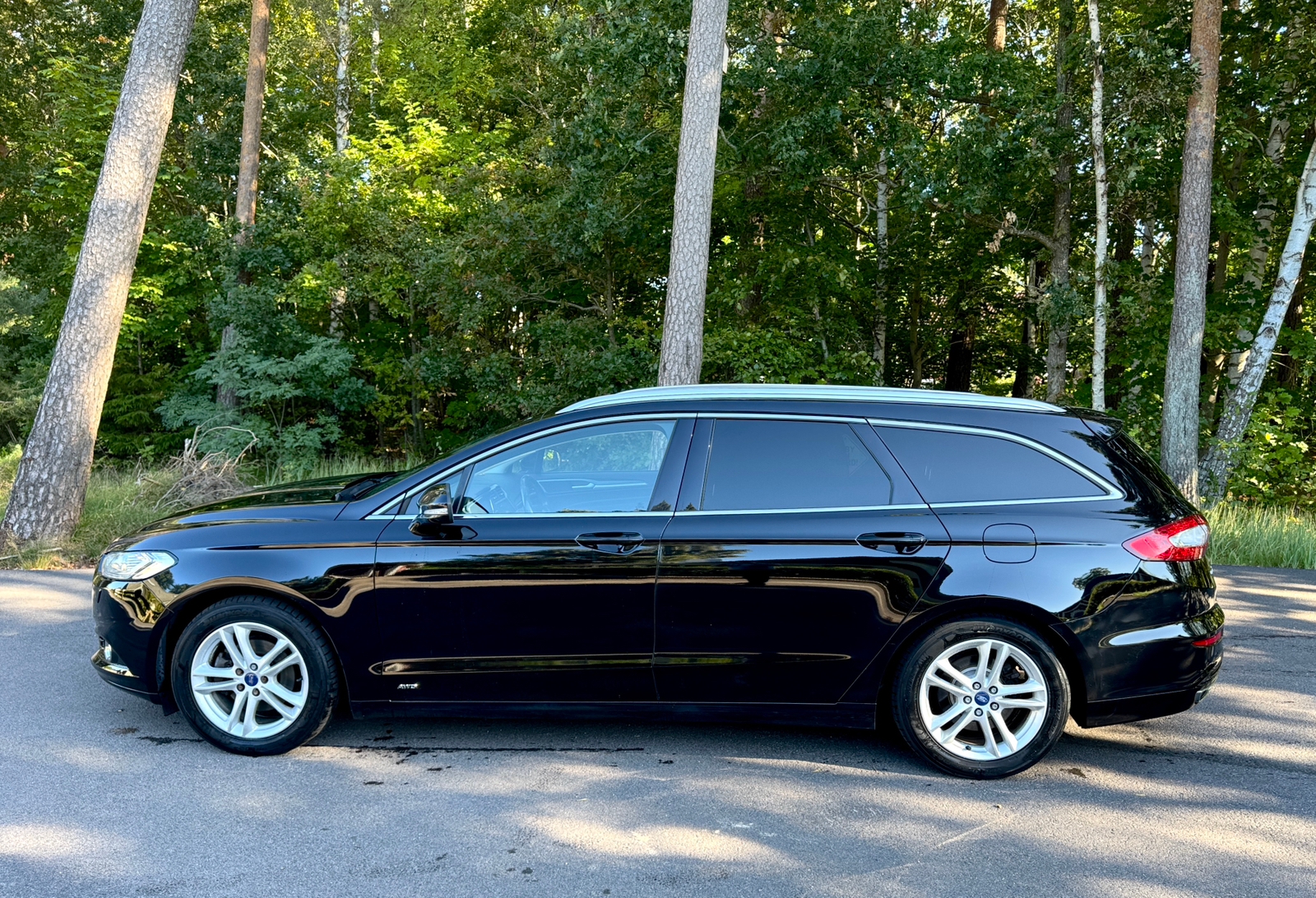 Ford Mondeo 2017, bild 2/9