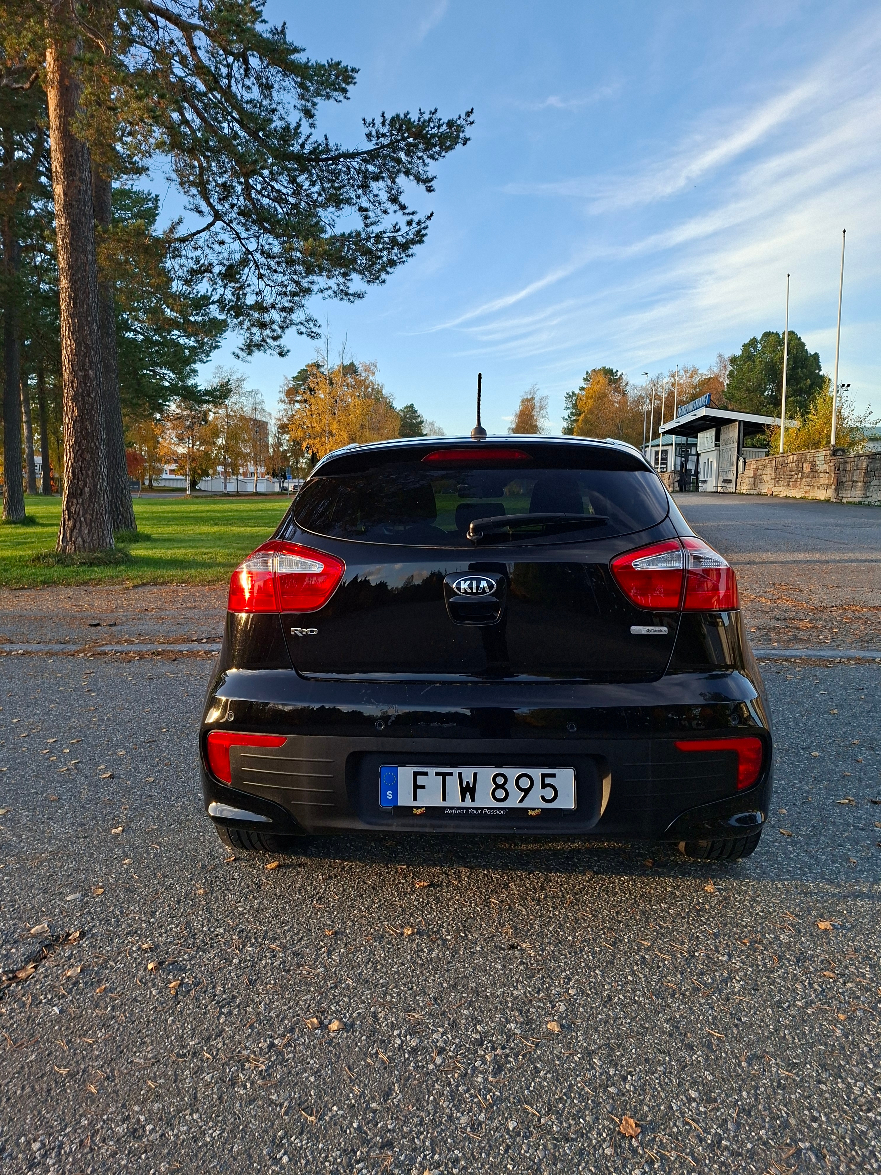 Kia Rio 5-dörrar 1.2 CVVT Manuell 2015, bild 3/9