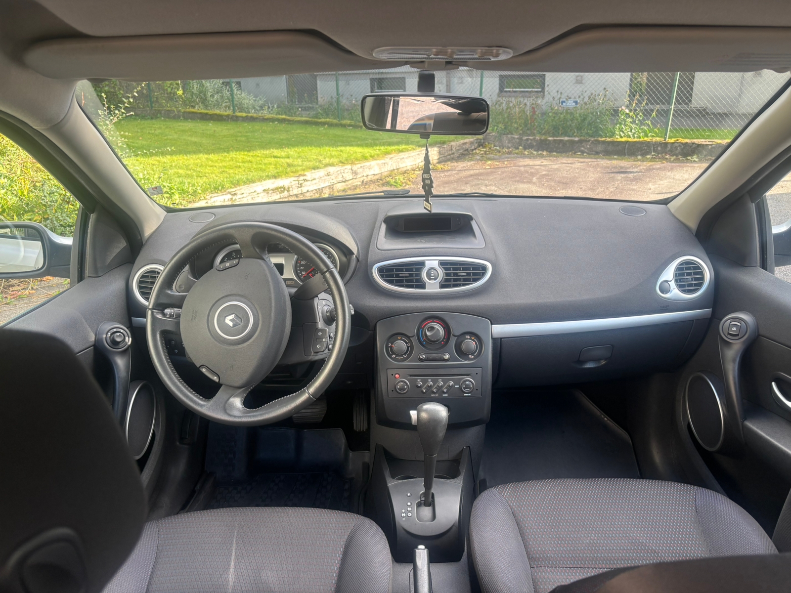 Renault Clio 2009, bild 4/7
