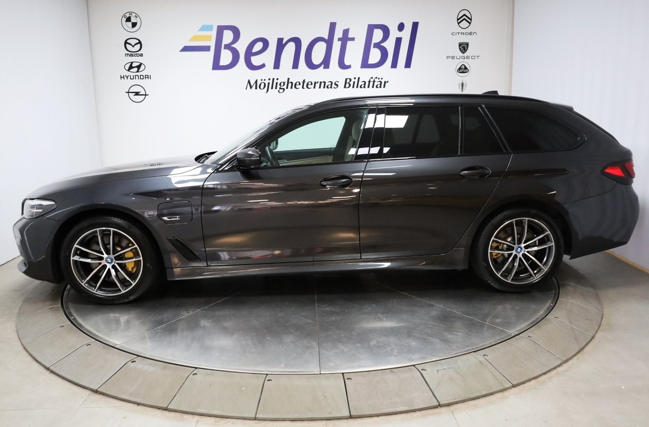 BMW 530 2023, kuva 6/27