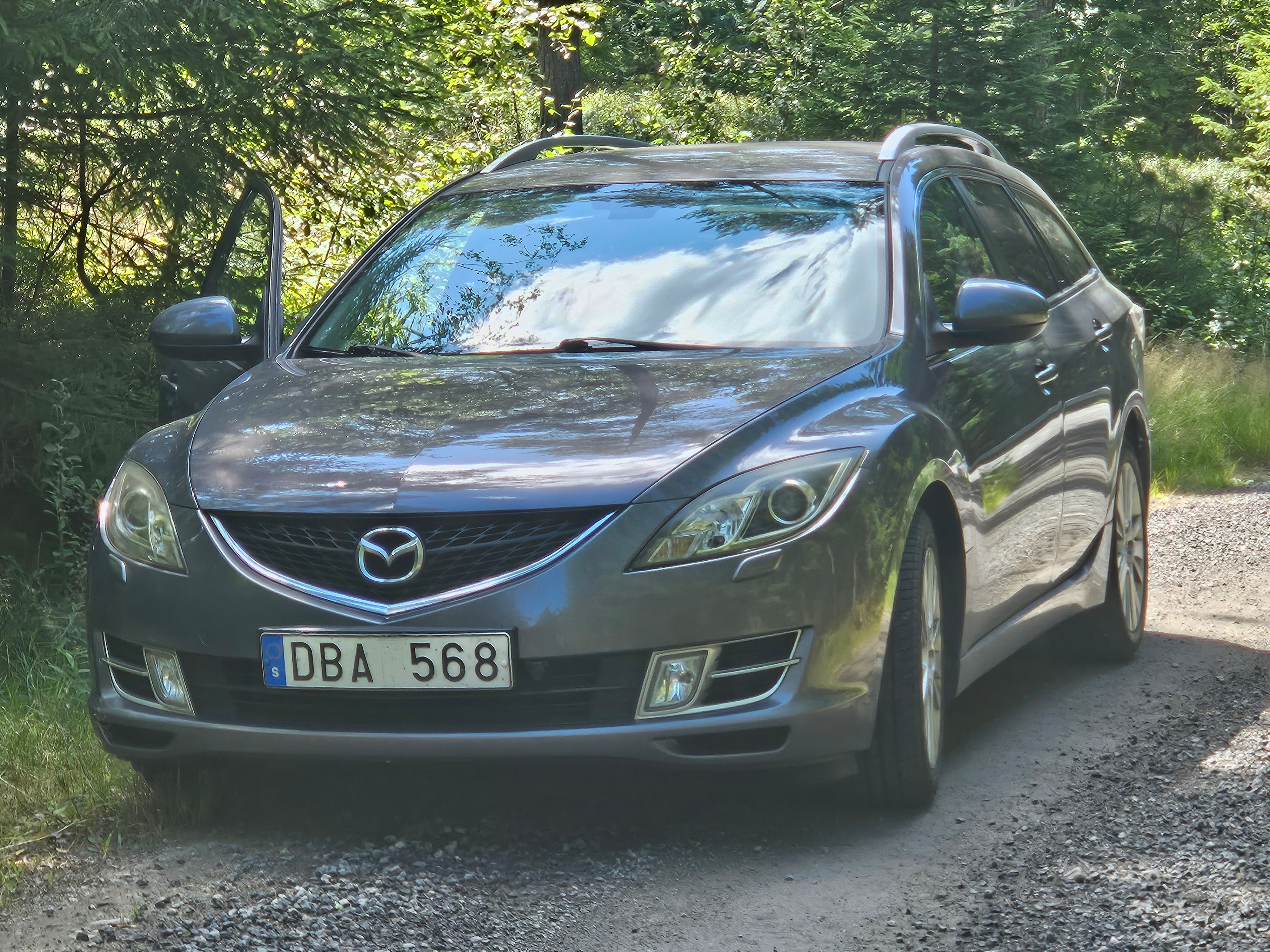 Mazda 6 Wagon 2.2 MZR-CD Manuell 2010, bild 2/4