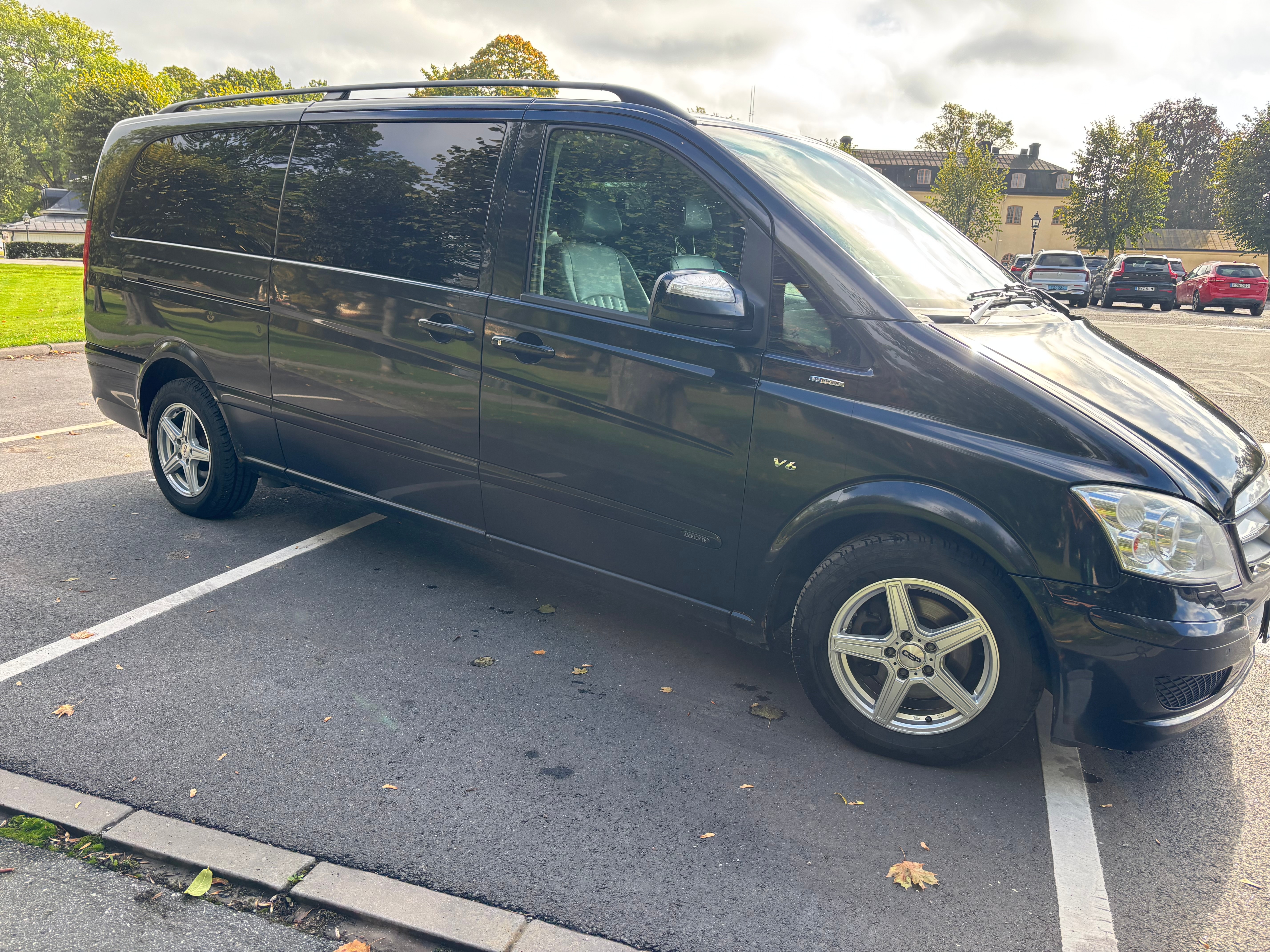 Mercedes-Benz Viano 2011, bild 4/9