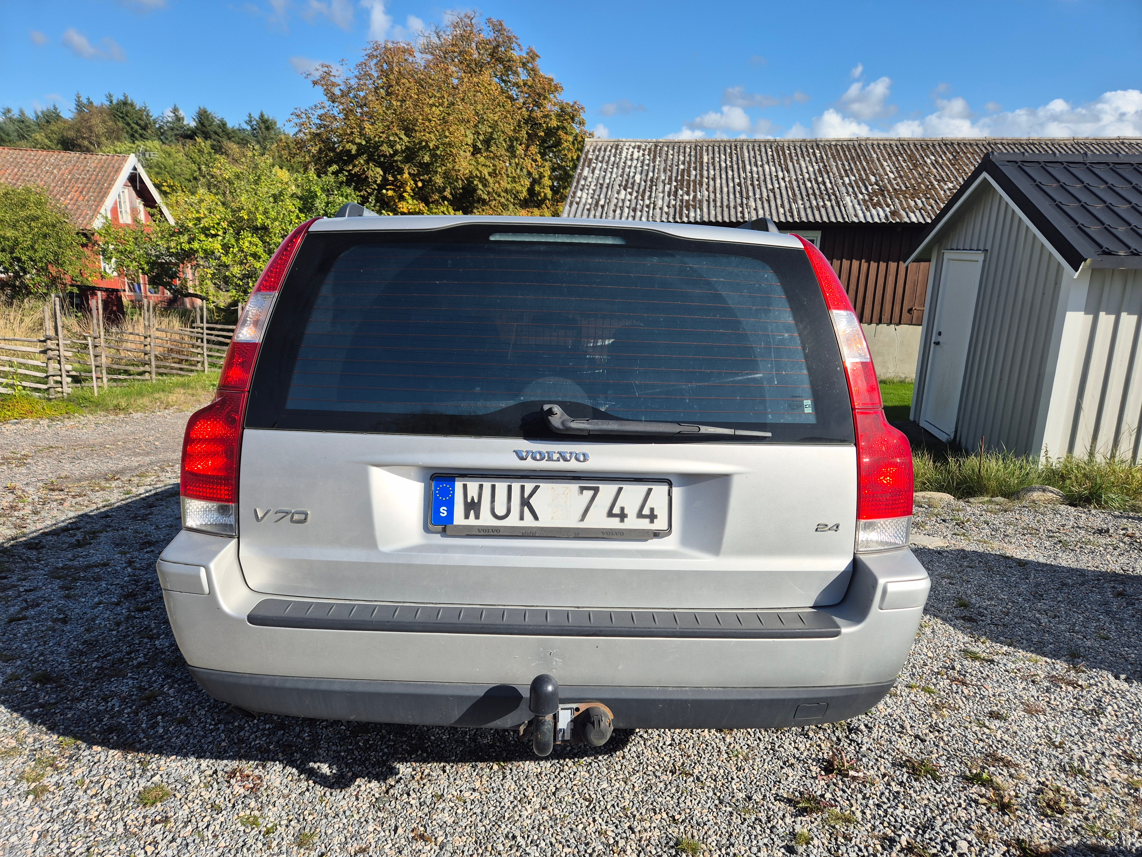Volvo V70 2.4 Manuell 2005, bild 2/10