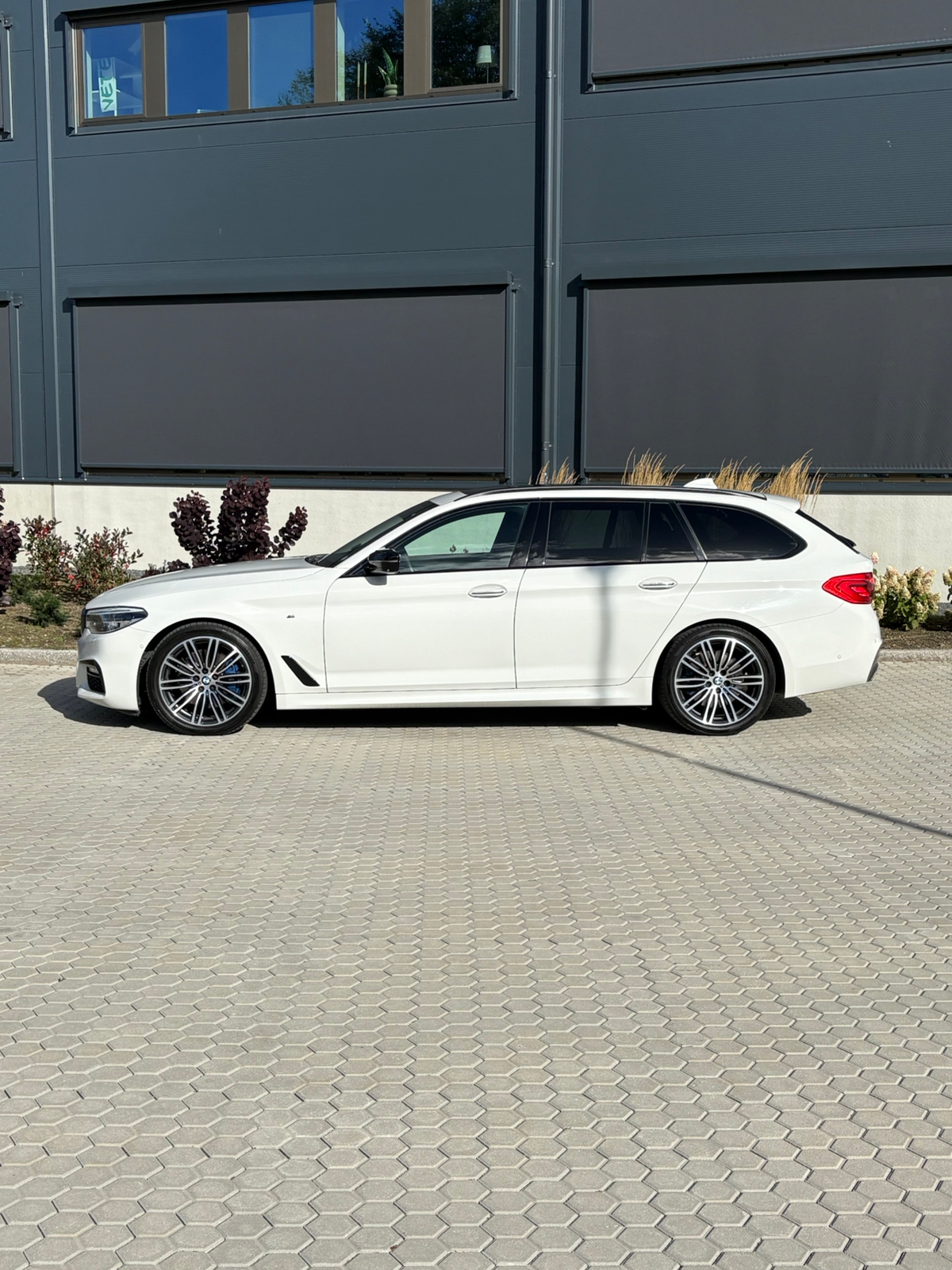 BMW 530 d xDrive M-sport 2018, bild 3/10