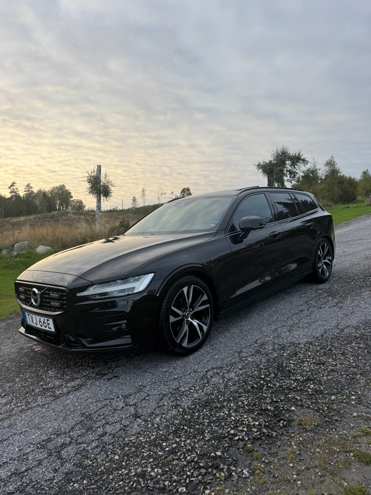 Volvo V60 D4 Geartronic 2019, bild 2/8