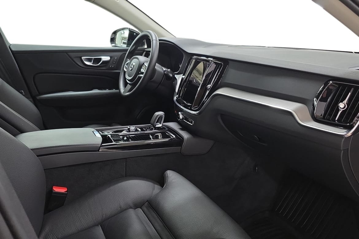 Volvo V60 2025, kuva 7/10