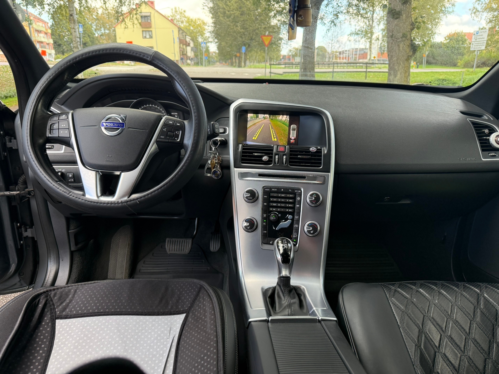 Volvo XC60 D4 AWD Geartronic 2017, bild 5/8