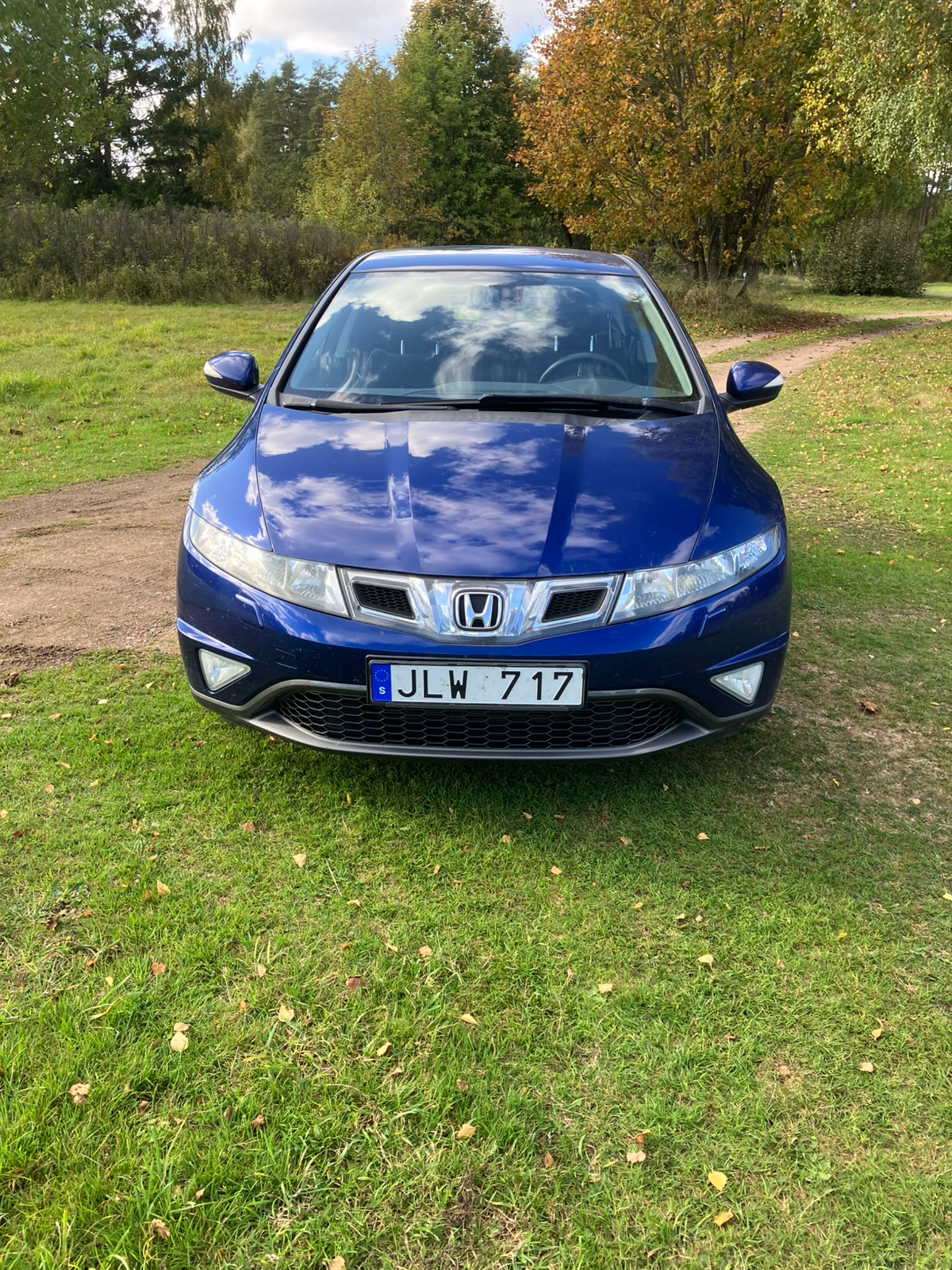 Honda Civic 5-dörrar 1.8 i-VTEC Manuell 2010, bild 2/4