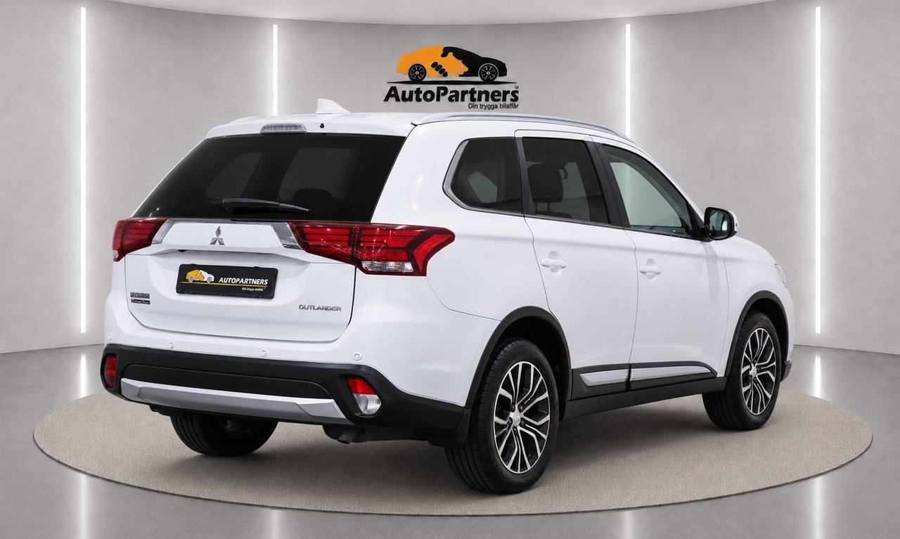 Mitsubishi Outlander 2017, bild 3/10