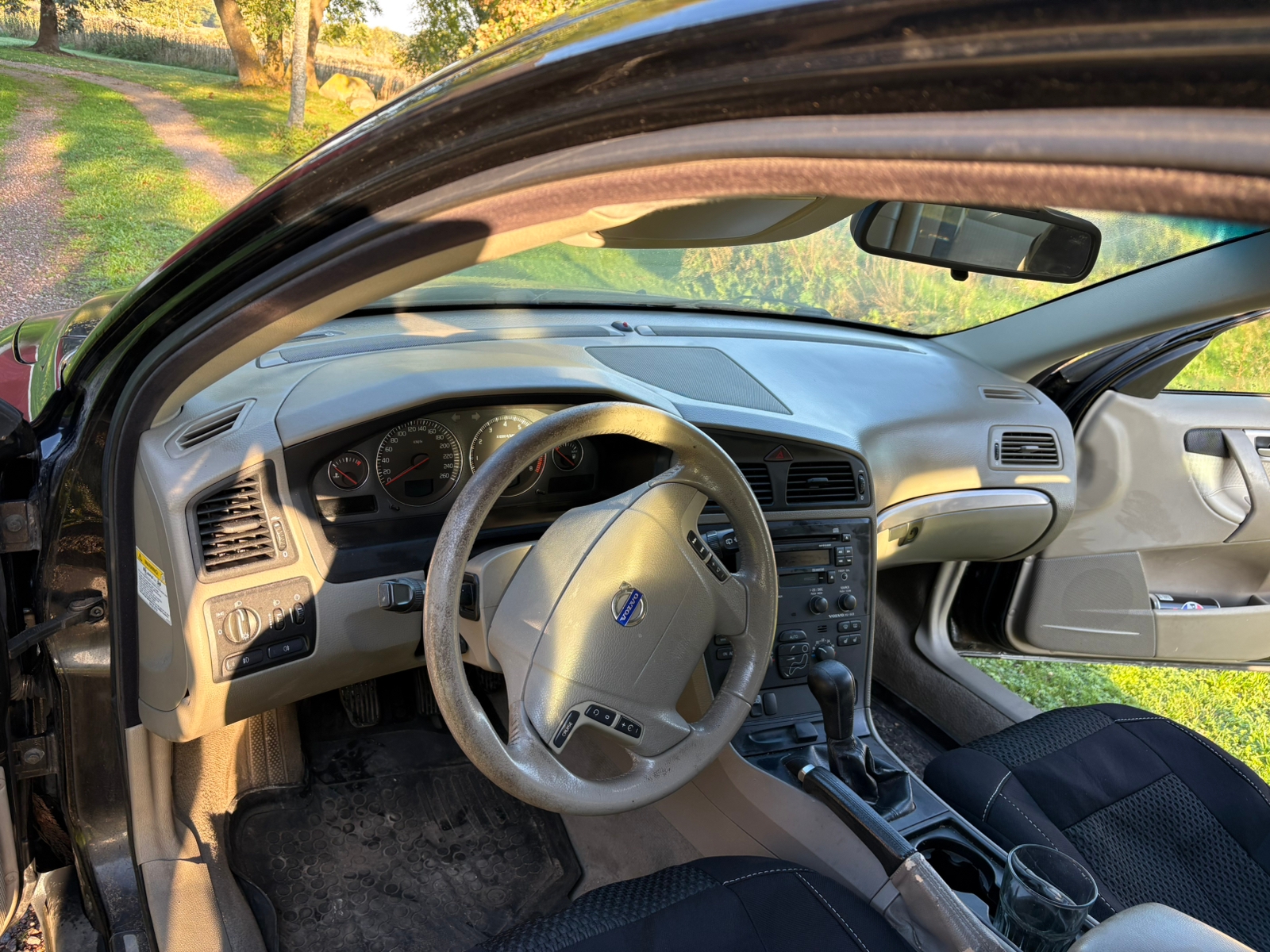 Volvo V70 2.4 Manuell 2004, bild 6/7