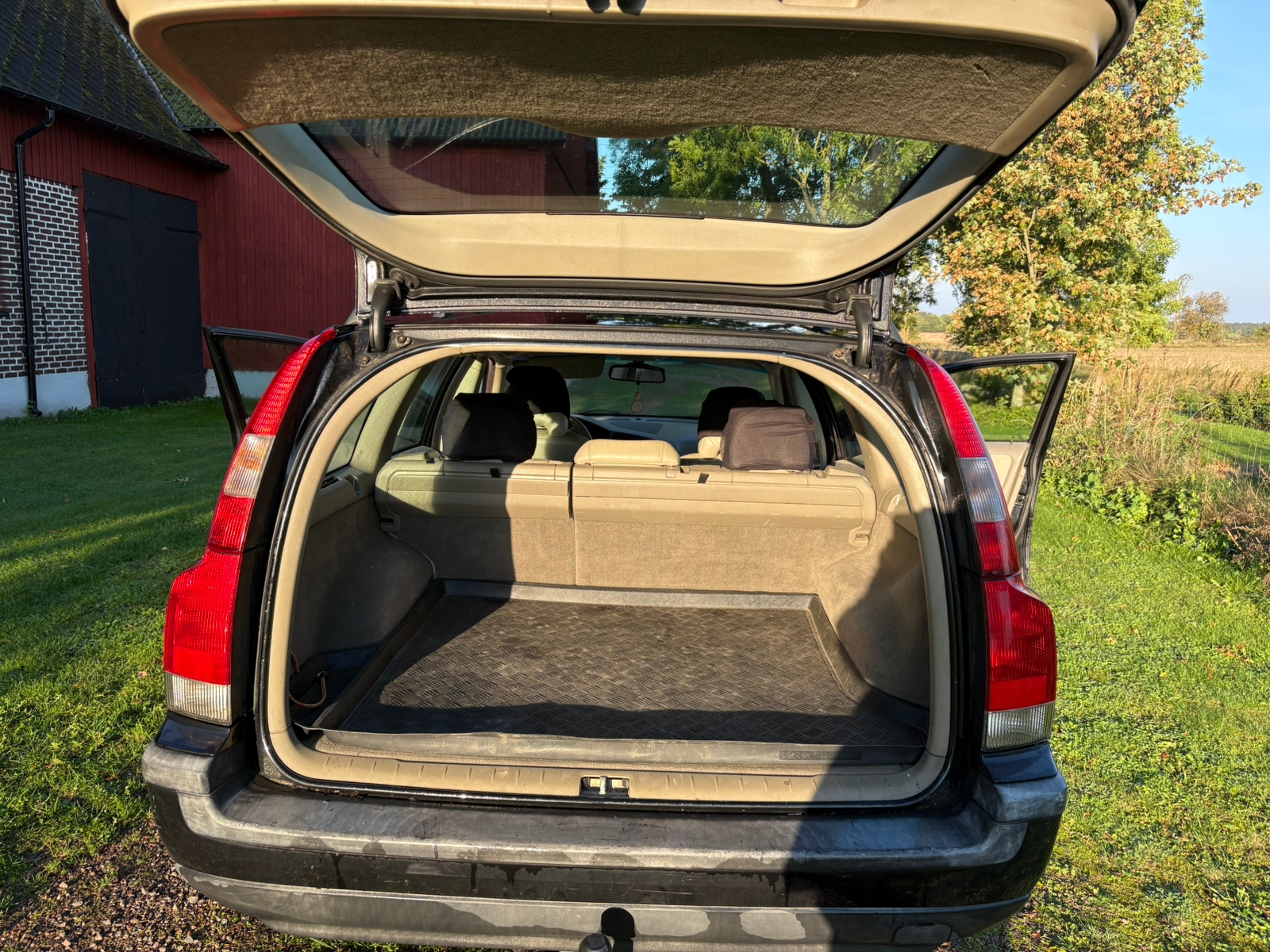 Volvo V70 2.4 Manuell 2004, bild 3/7